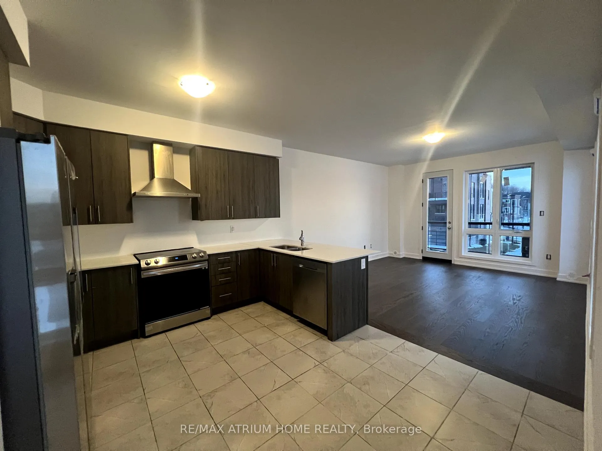 Photo 7 of 101 Mikayla Lane, Markham, Cornell — HOMEH