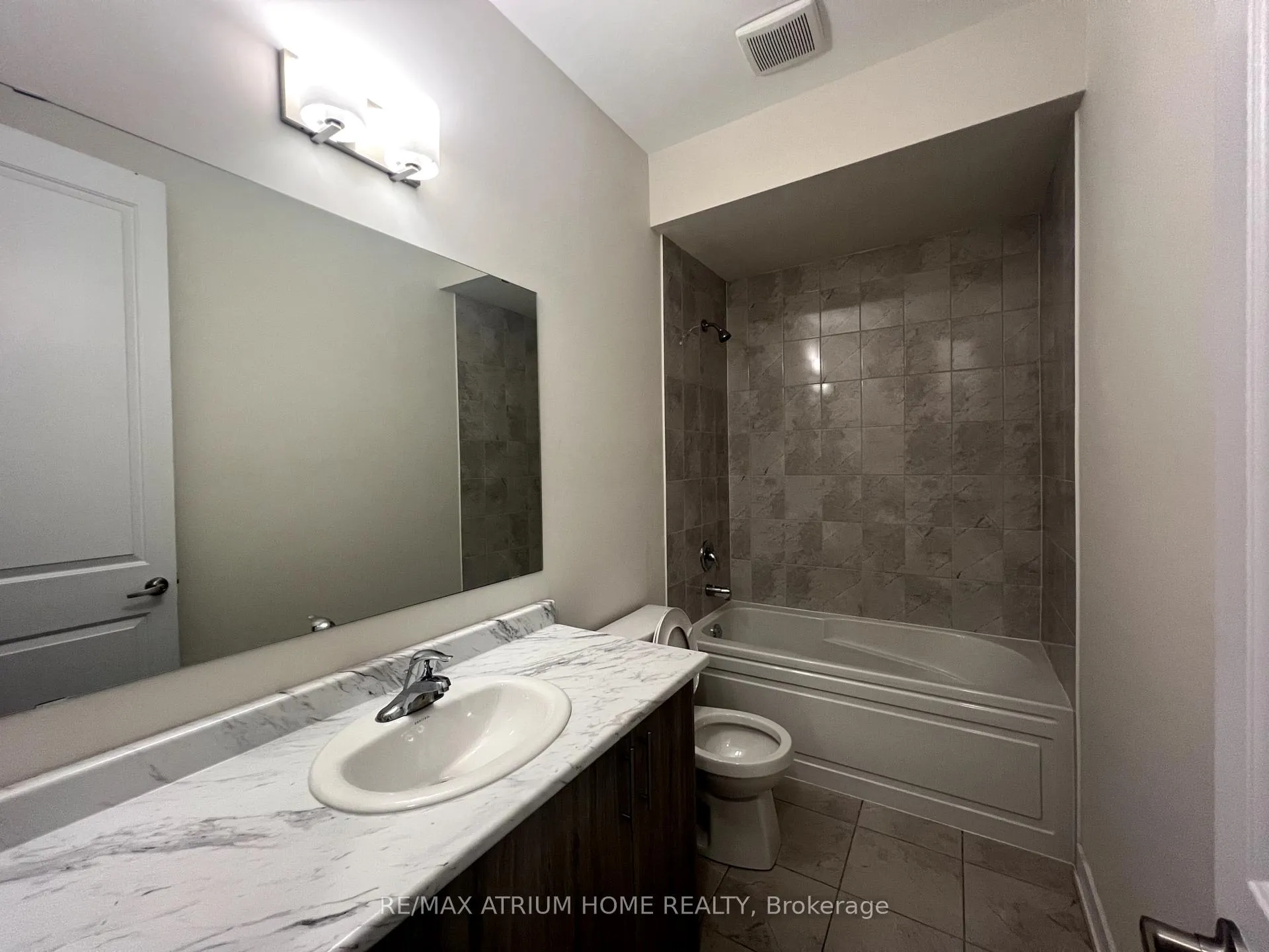 Photo 19 of 101 Mikayla Lane, Markham, Cornell — HOMEH