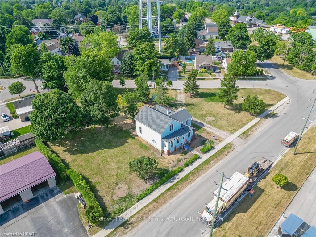 Photo 9 of 249 Britannia Road E, Goderich, Goderich (Town) — HOMEH