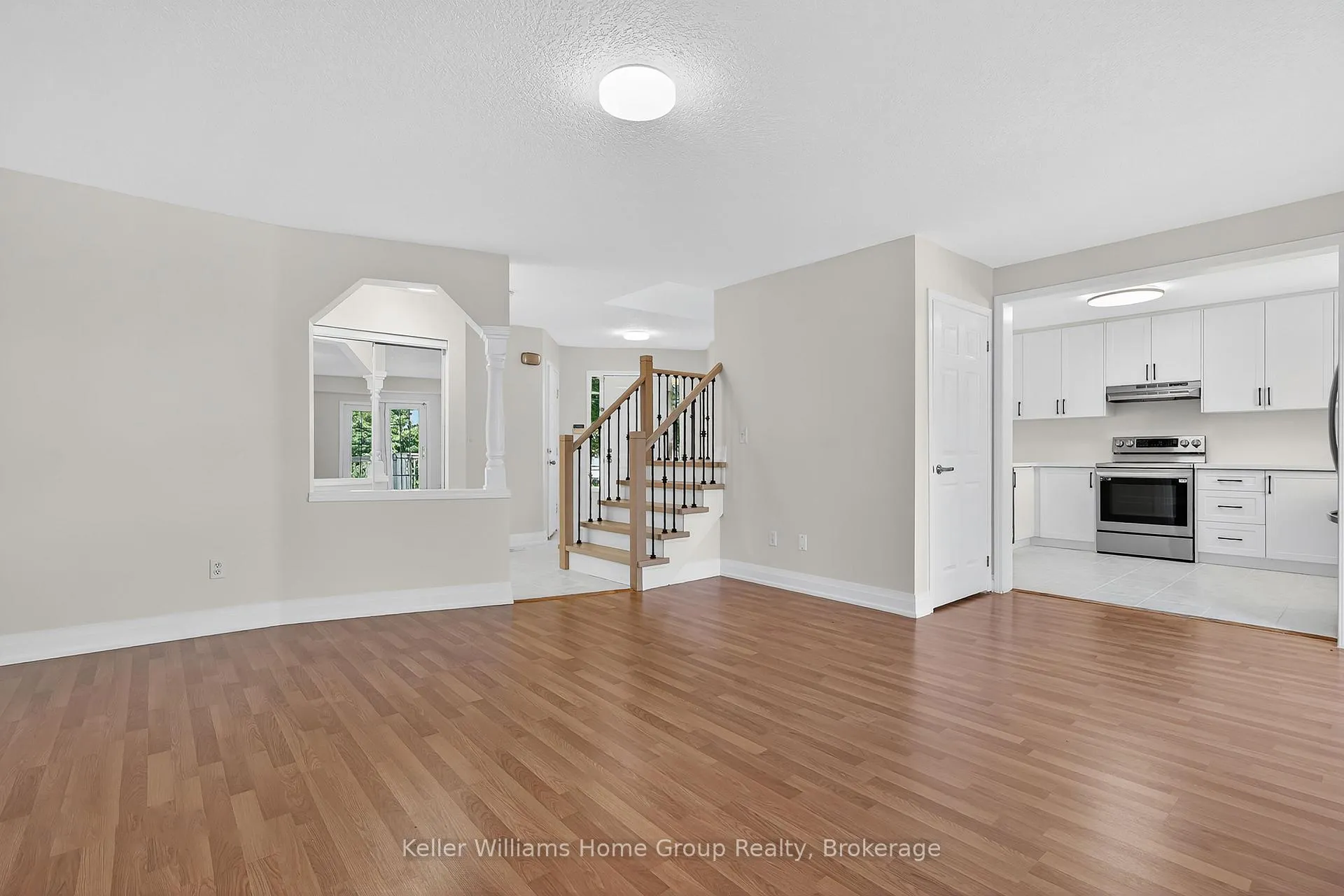 Photo 4 of 238 Briarmeadow Drive, Kitchener, Idlewood — HOMEH