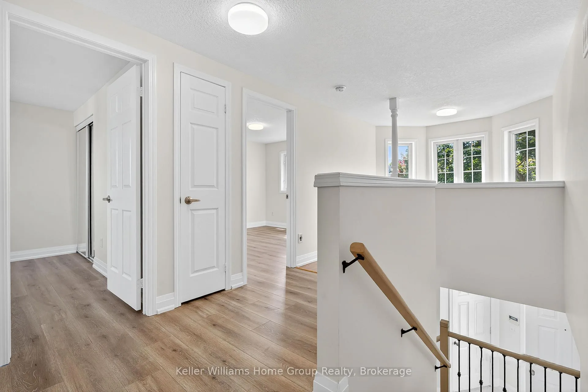 Photo 13 of 238 Briarmeadow Drive, Kitchener, Idlewood — HOMEH