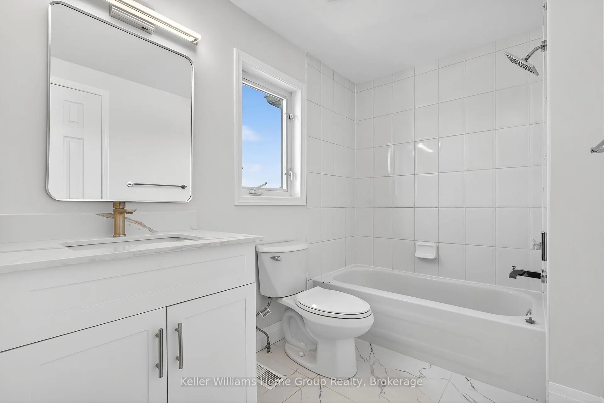 Photo 17 of 238 Briarmeadow Drive, Kitchener, Idlewood — HOMEH