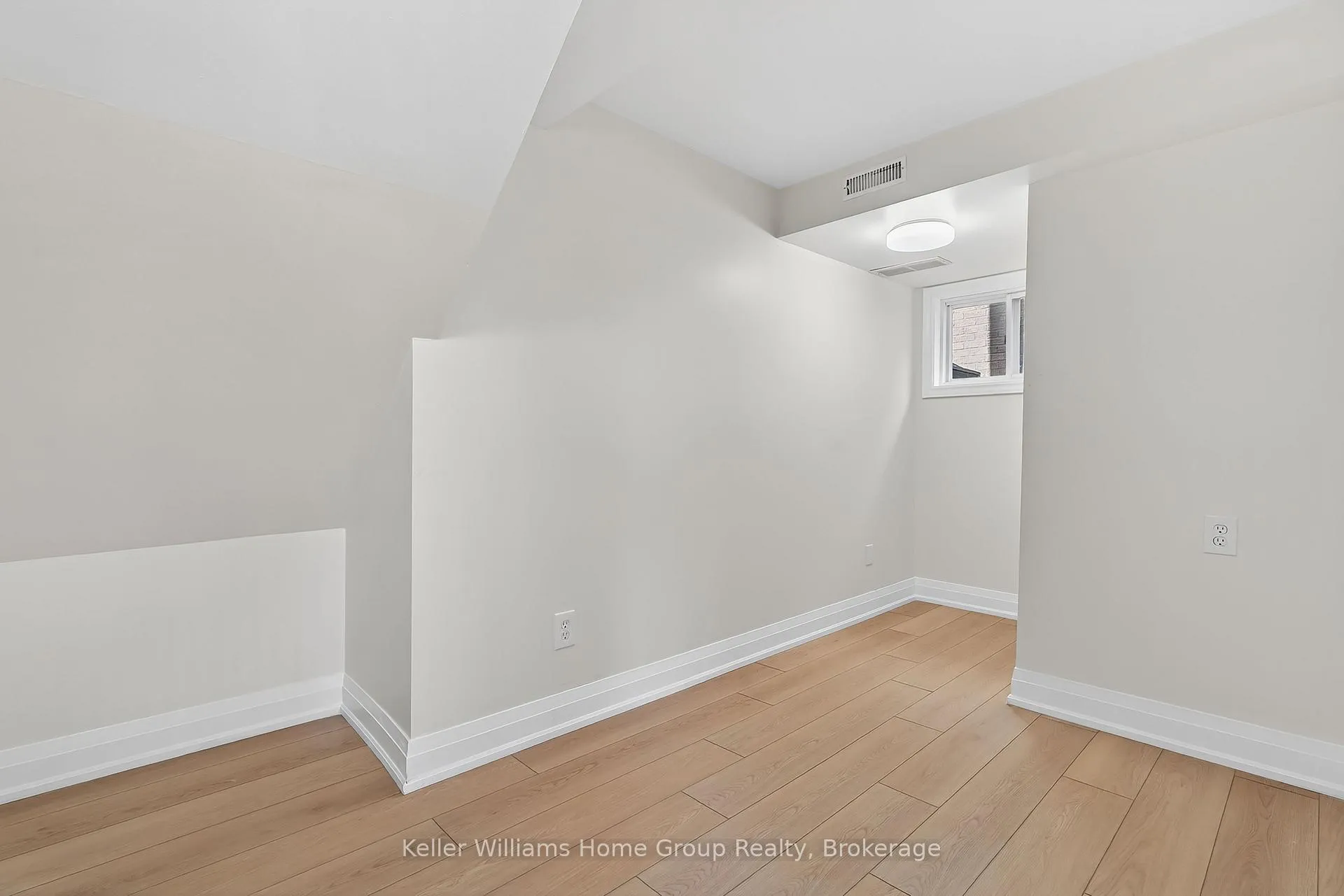 Photo 28 of 238 Briarmeadow Drive, Kitchener, Idlewood — HOMEH