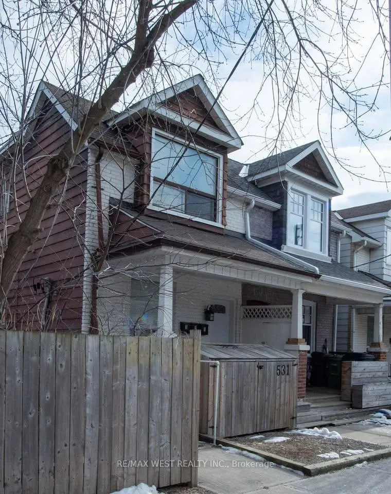 Front of Unit Lower Unit, 531 Woodbine Avenue