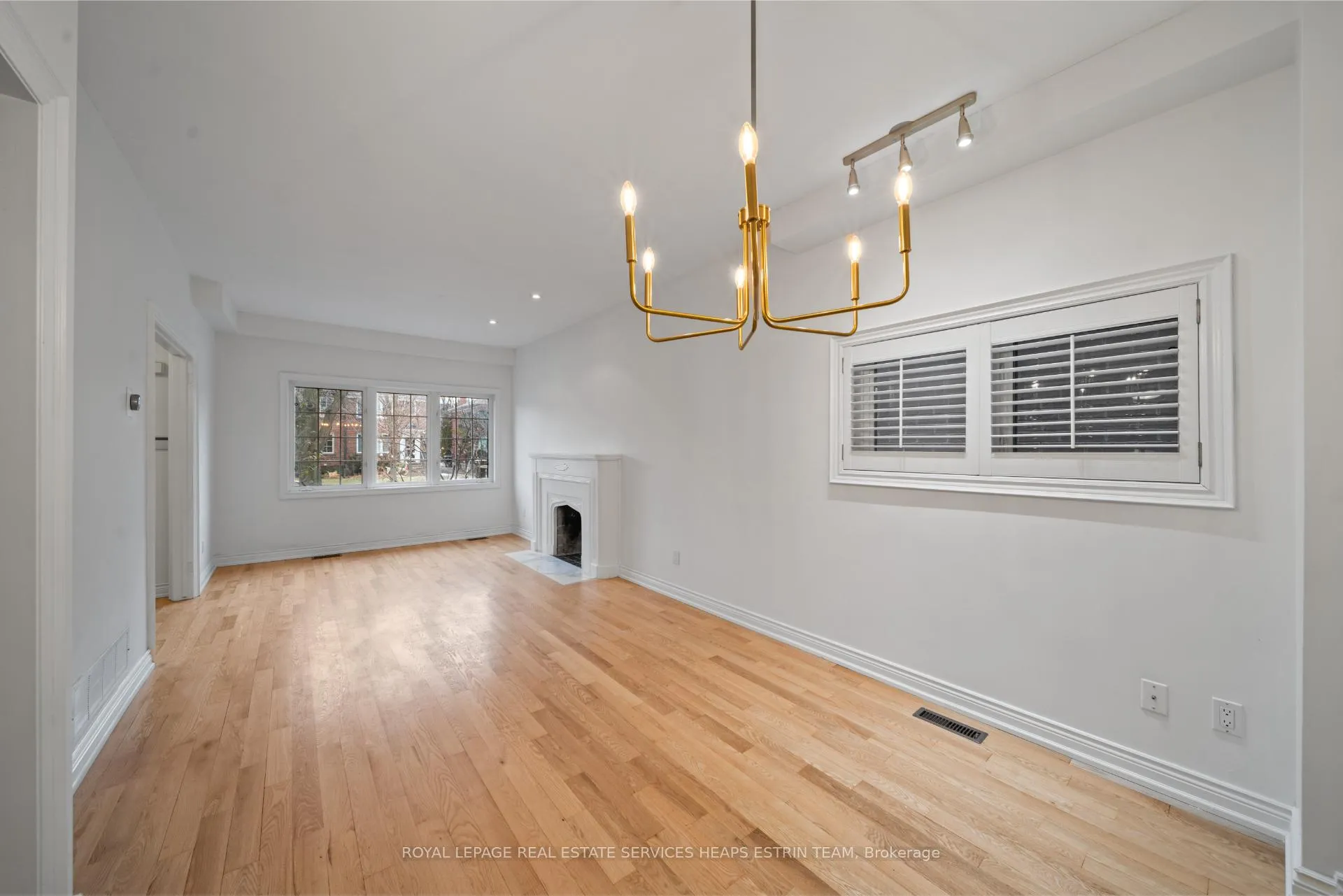 Photo 6 of 1 Beaufield Avenue, Toronto, Leaside — HOMEH