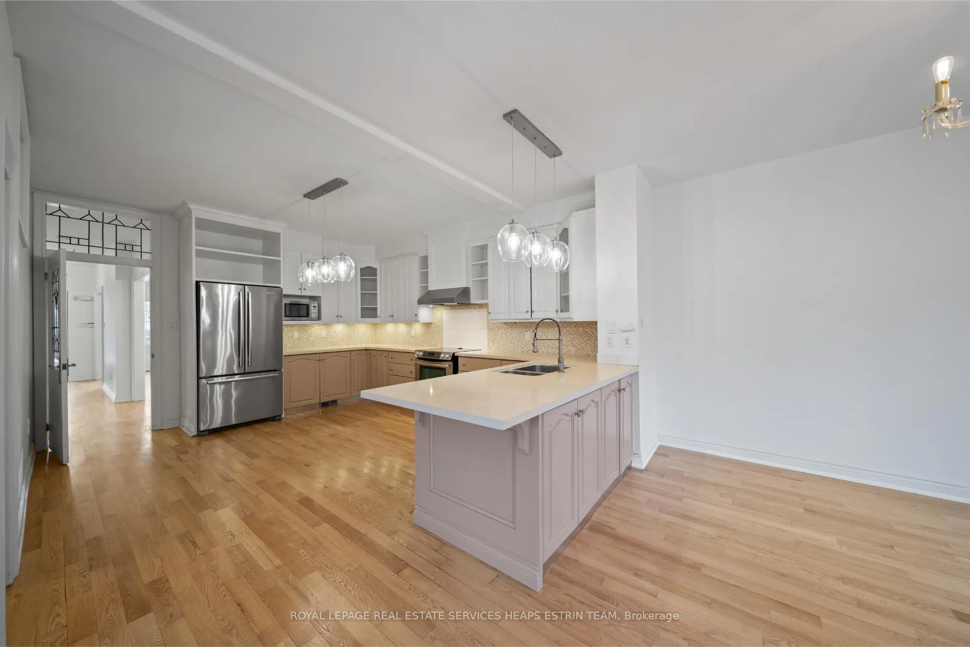 Photo 9 of 1 Beaufield Avenue, Toronto, Leaside — HOMEH