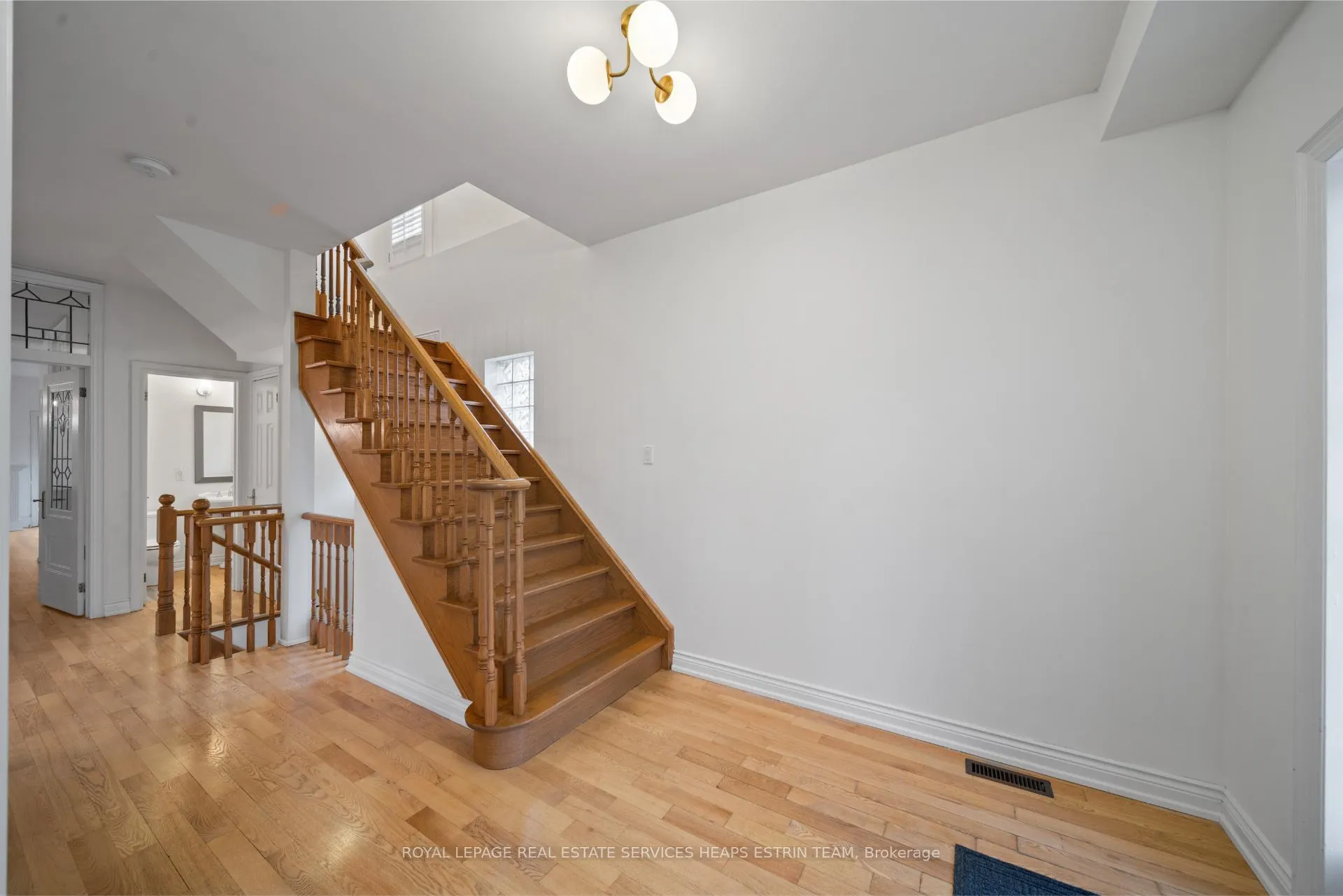 Photo 13 of 1 Beaufield Avenue, Toronto, Leaside — HOMEH