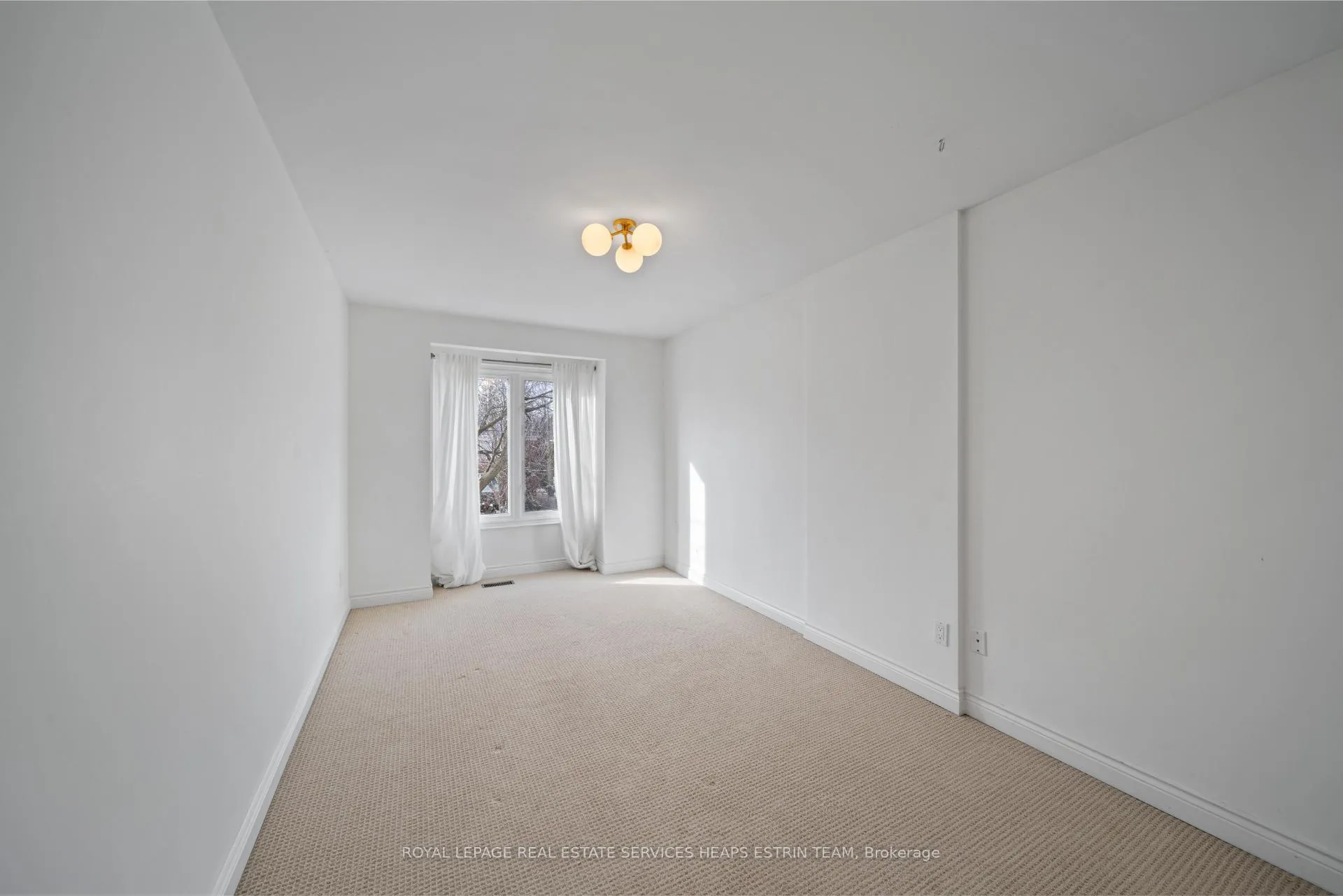 Photo 22 of 1 Beaufield Avenue, Toronto, Leaside — HOMEH