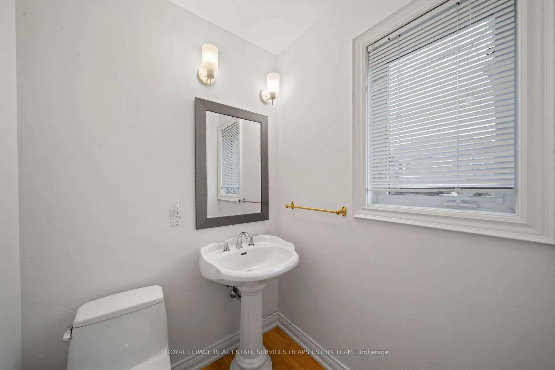 Photo 27 of 1 Beaufield Avenue, Toronto, Leaside — HOMEH