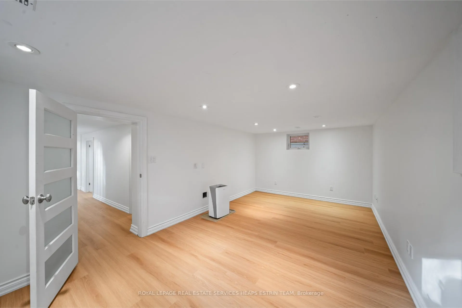 Photo 32 of 1 Beaufield Avenue, Toronto, Leaside — HOMEH