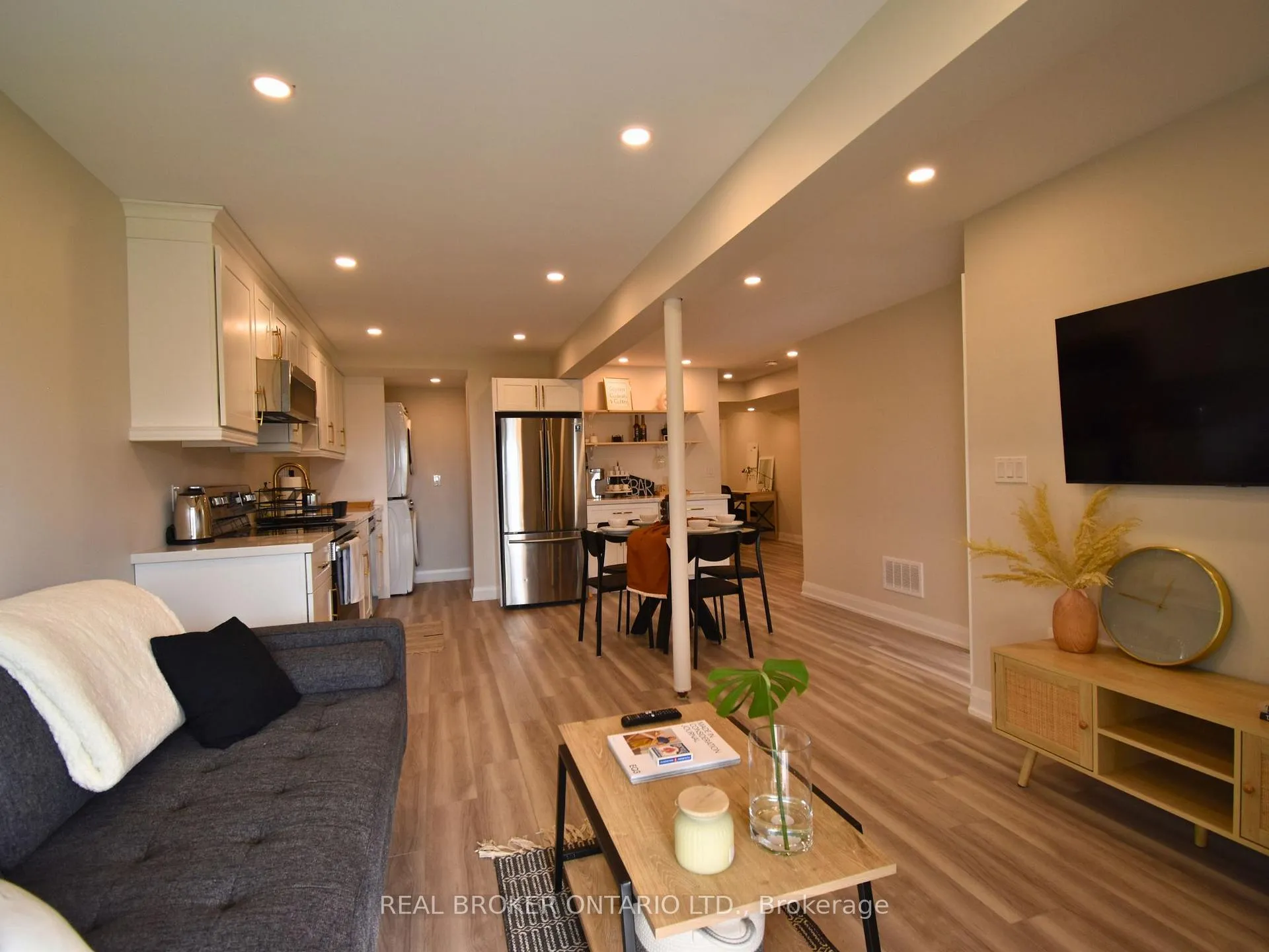 Photo 6 of Unit LOWER, 1004 Dashwood Court, Pickering, Rural Pickering — HOMEH