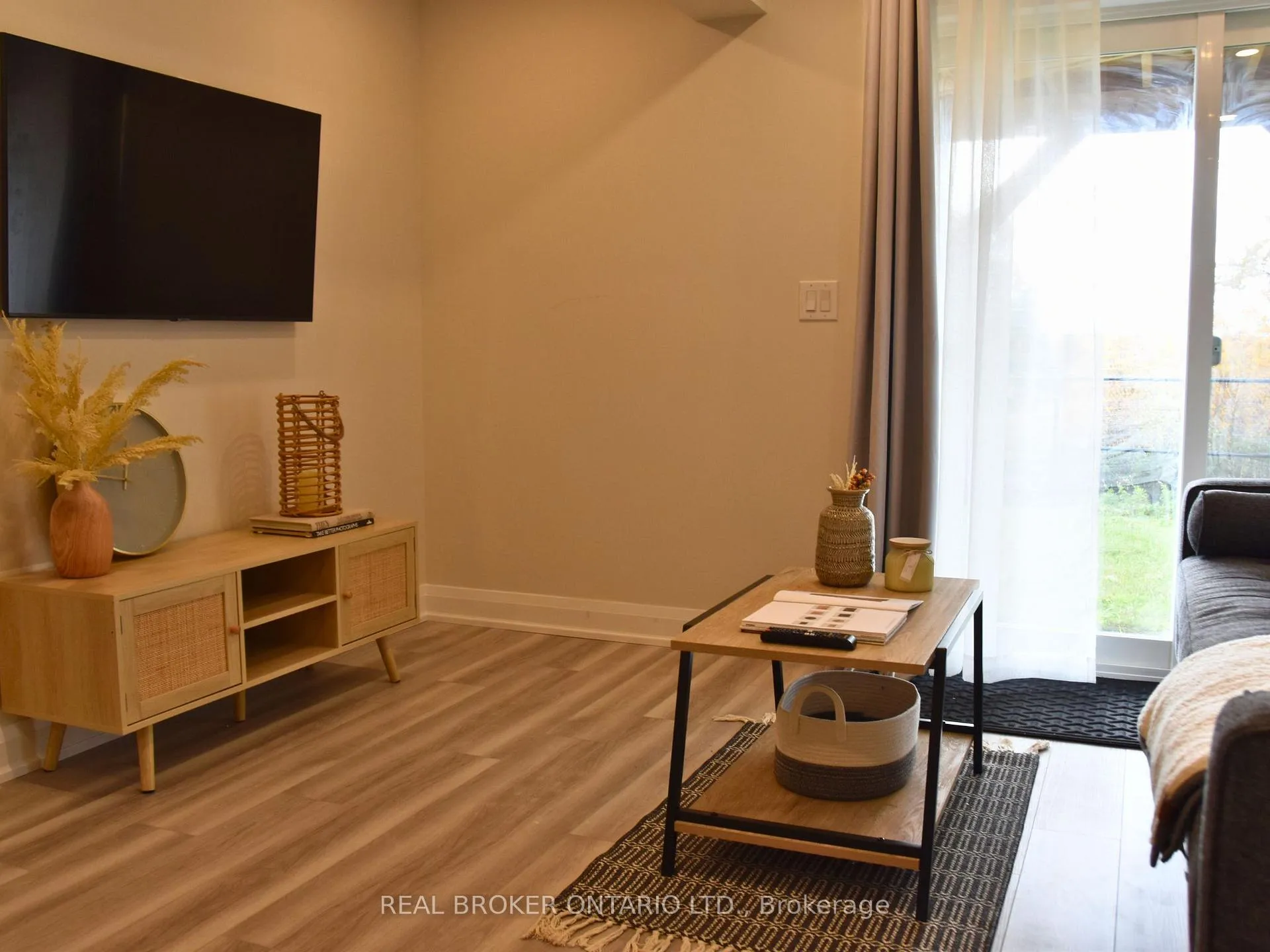 Photo 27 of Unit LOWER, 1004 Dashwood Court, Pickering, Rural Pickering — HOMEH