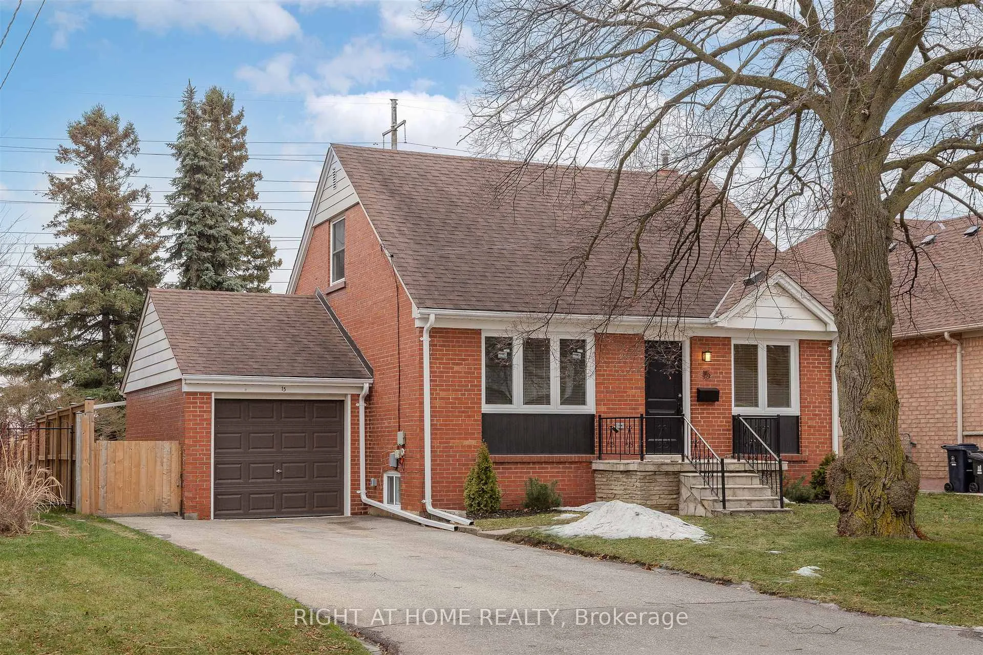 Front of 15 Elford Boulevard