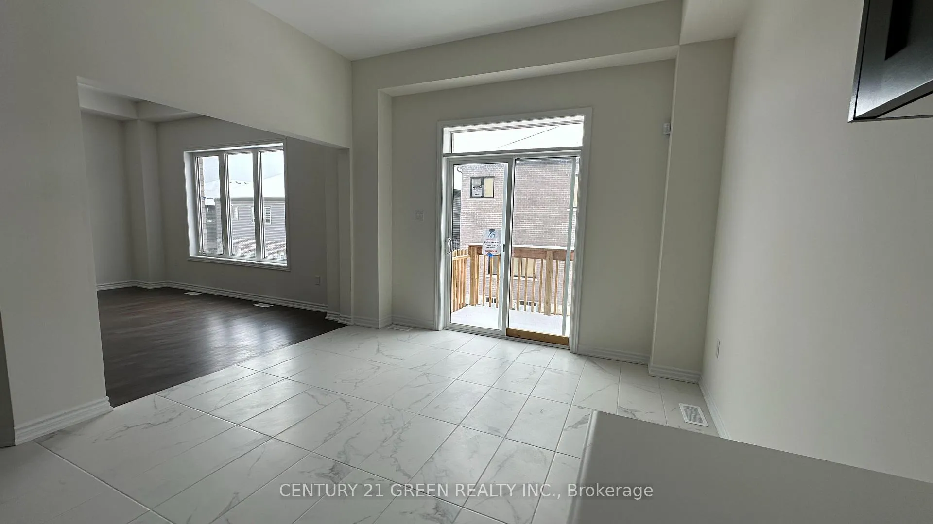 Photo 3 of 270 Pottruff Road, Brant, Paris — HOMEH