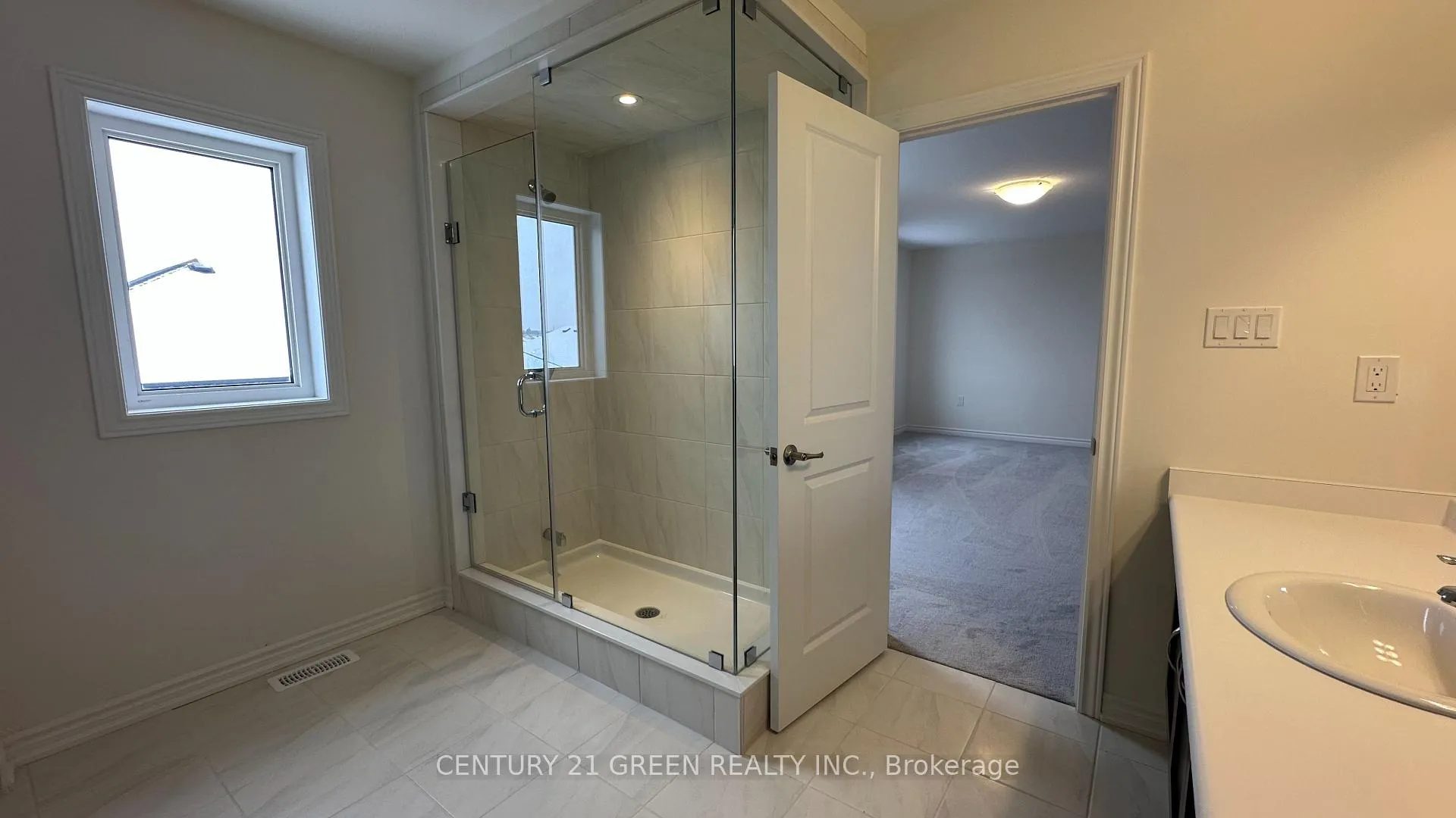 Photo 22 of 270 Pottruff Road, Brant, Paris — HOMEH