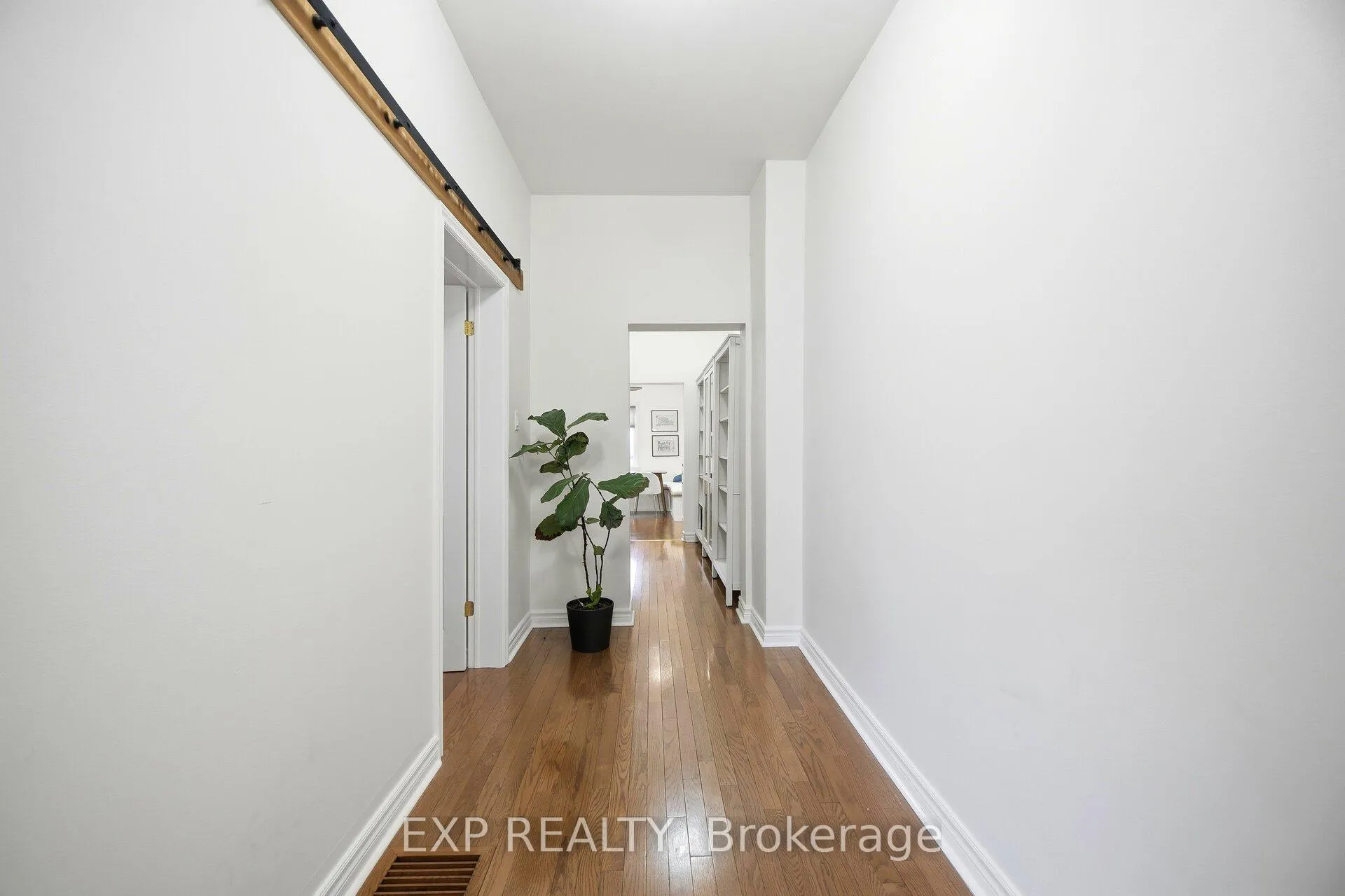 Photo 7 of Unit A, 402 Woodfield Road, Toronto, Greenwood-Coxwell — HOMEH