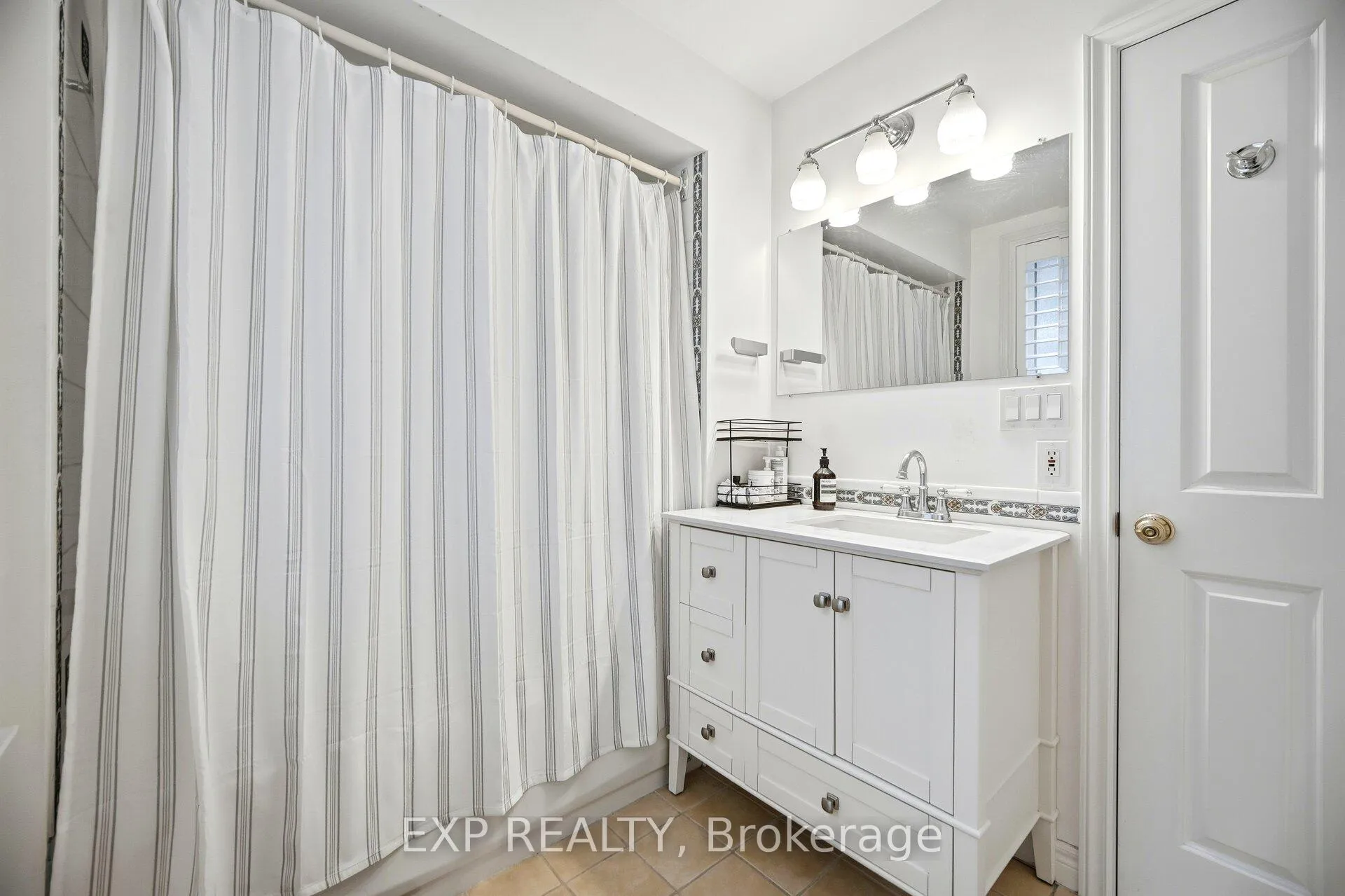 Photo 16 of Unit A, 402 Woodfield Road, Toronto, Greenwood-Coxwell — HOMEH