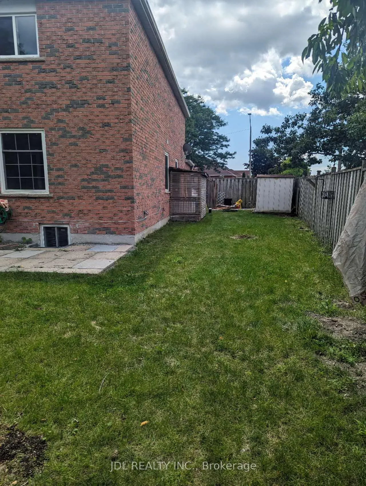 Photo 11 of 2 Laguna Crescent, Markham, Middlefield — HOMEH