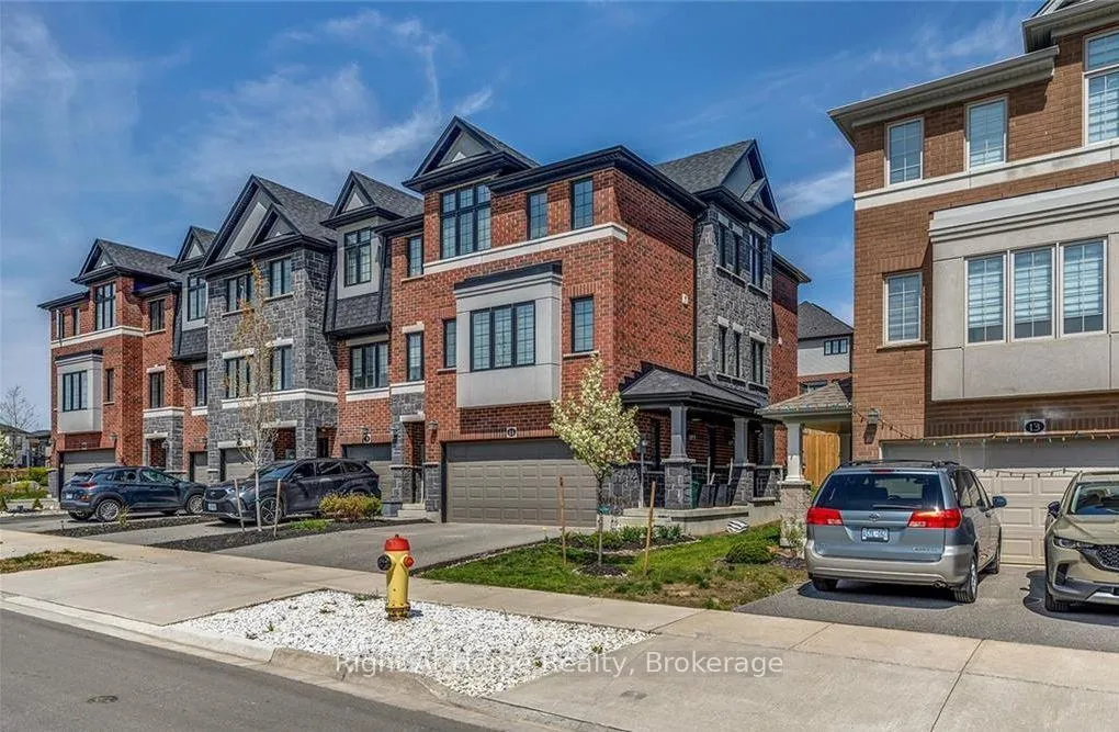Photo 2 of 11 Ridgemount Street, Kitchener — HOMEH