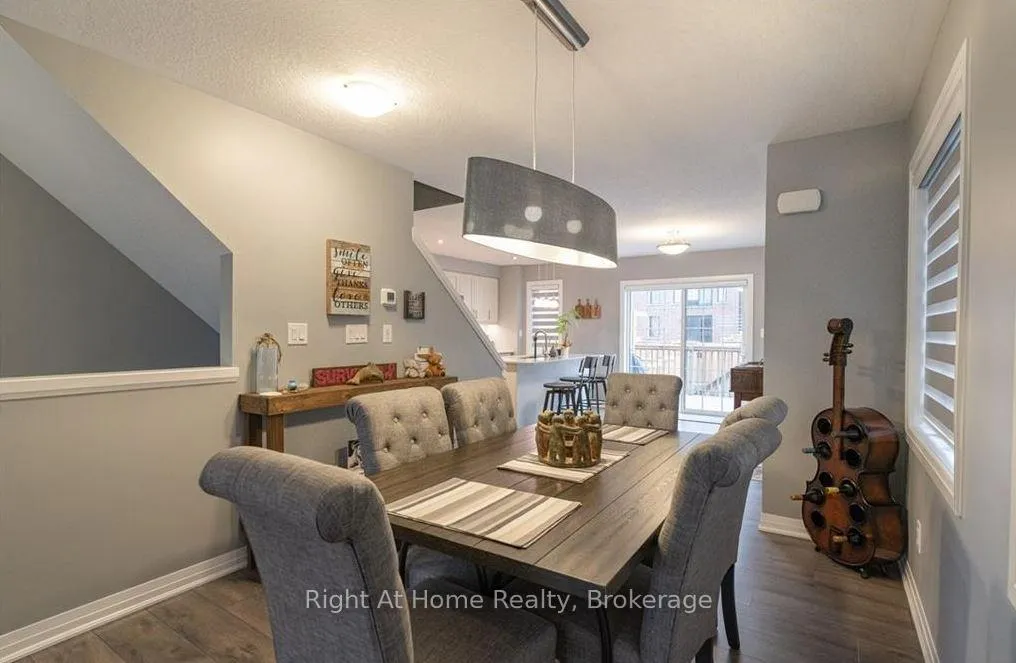 Photo 12 of 11 Ridgemount Street, Kitchener — HOMEH