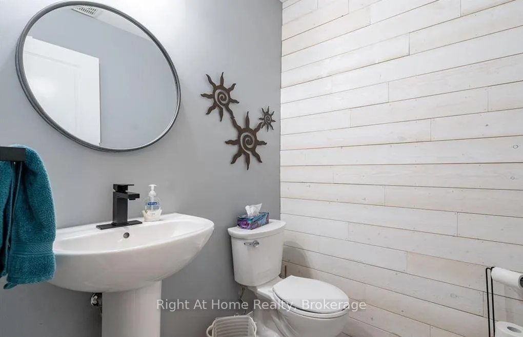 Photo 18 of 11 Ridgemount Street, Kitchener — HOMEH