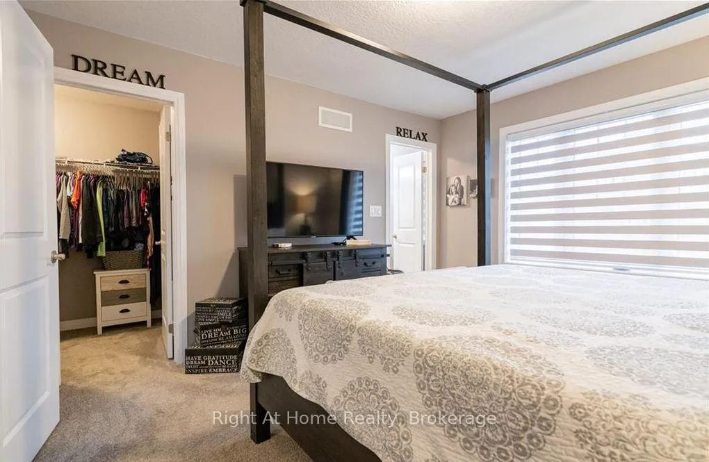 Photo 28 of 11 Ridgemount Street, Kitchener — HOMEH