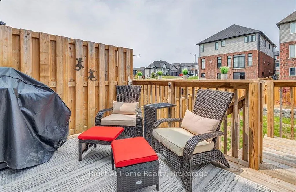 Photo 35 of 11 Ridgemount Street, Kitchener — HOMEH