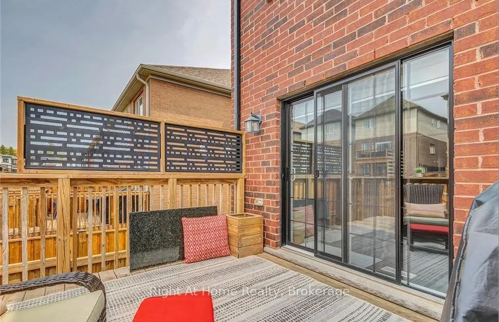Photo 36 of 11 Ridgemount Street, Kitchener — HOMEH