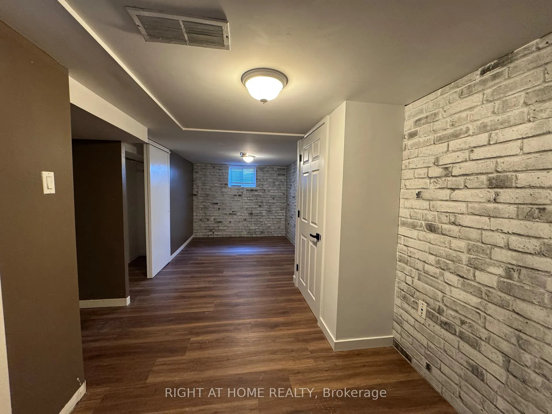 Photo 6 of 219 Steel Street, Barrie, Codrington — HOMEH