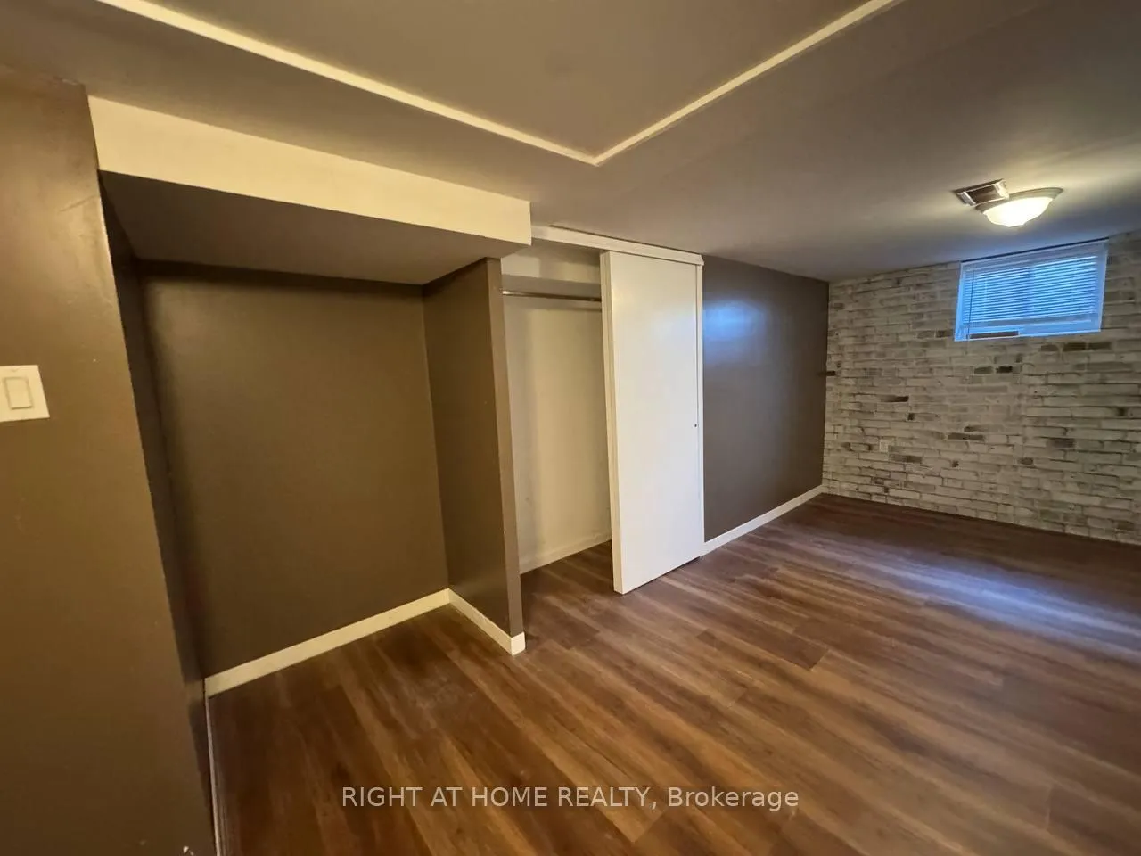 Photo 7 of 219 Steel Street, Barrie, Codrington — HOMEH