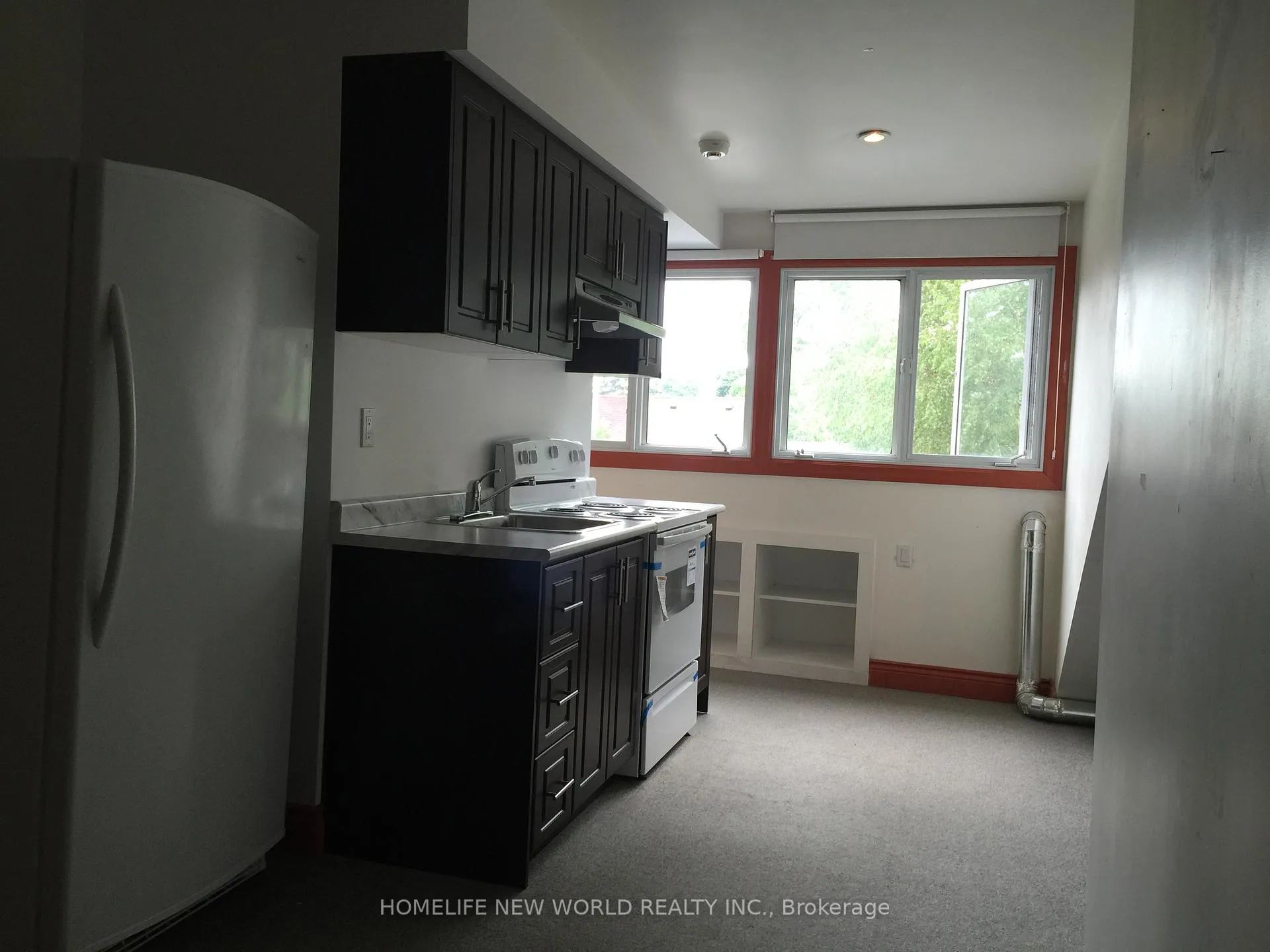 Photo 2 of 320 Robert Street, Toronto, University — HOMEH