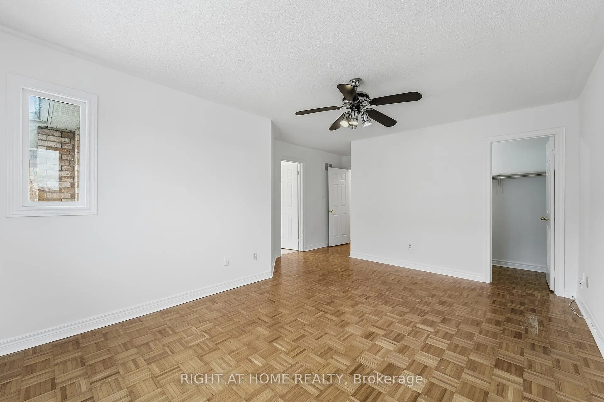 Photo 25 of 46 Fieldstone Drive, Vaughan, East Woodbridge — HOMEH
