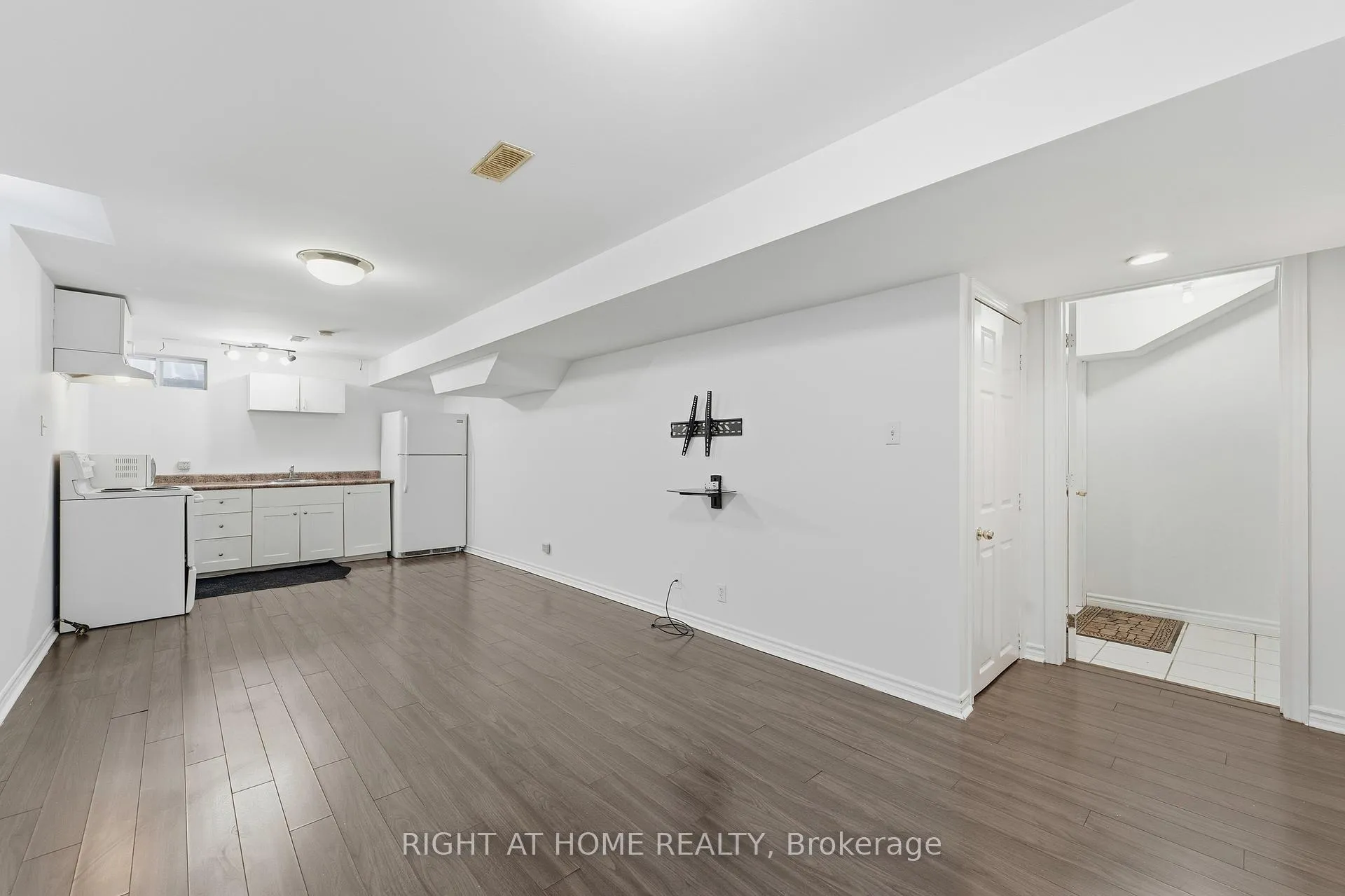 Photo 30 of 46 Fieldstone Drive, Vaughan, East Woodbridge — HOMEH