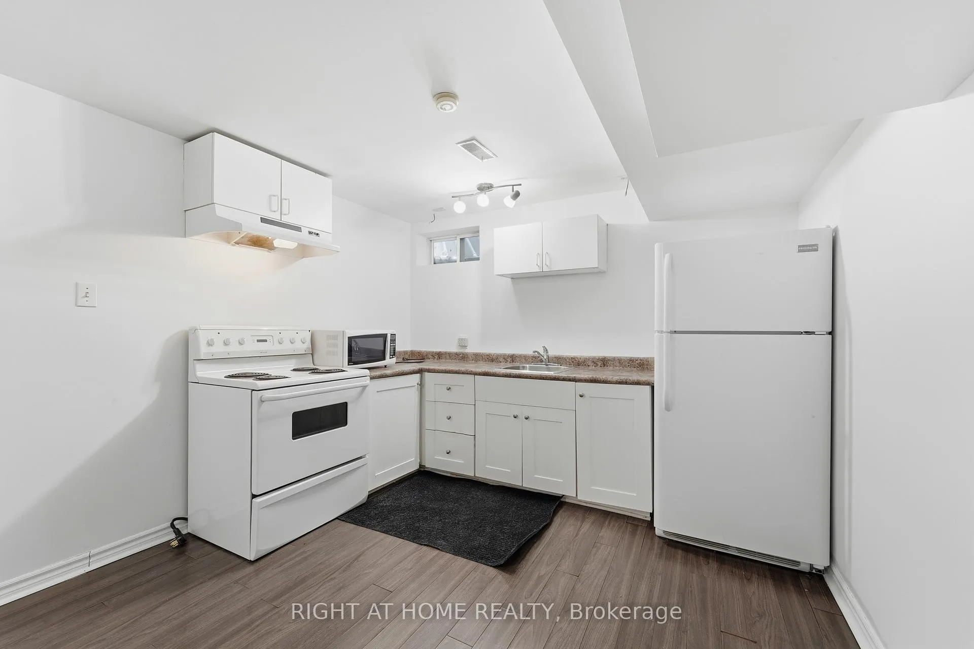 Photo 31 of 46 Fieldstone Drive, Vaughan, East Woodbridge — HOMEH