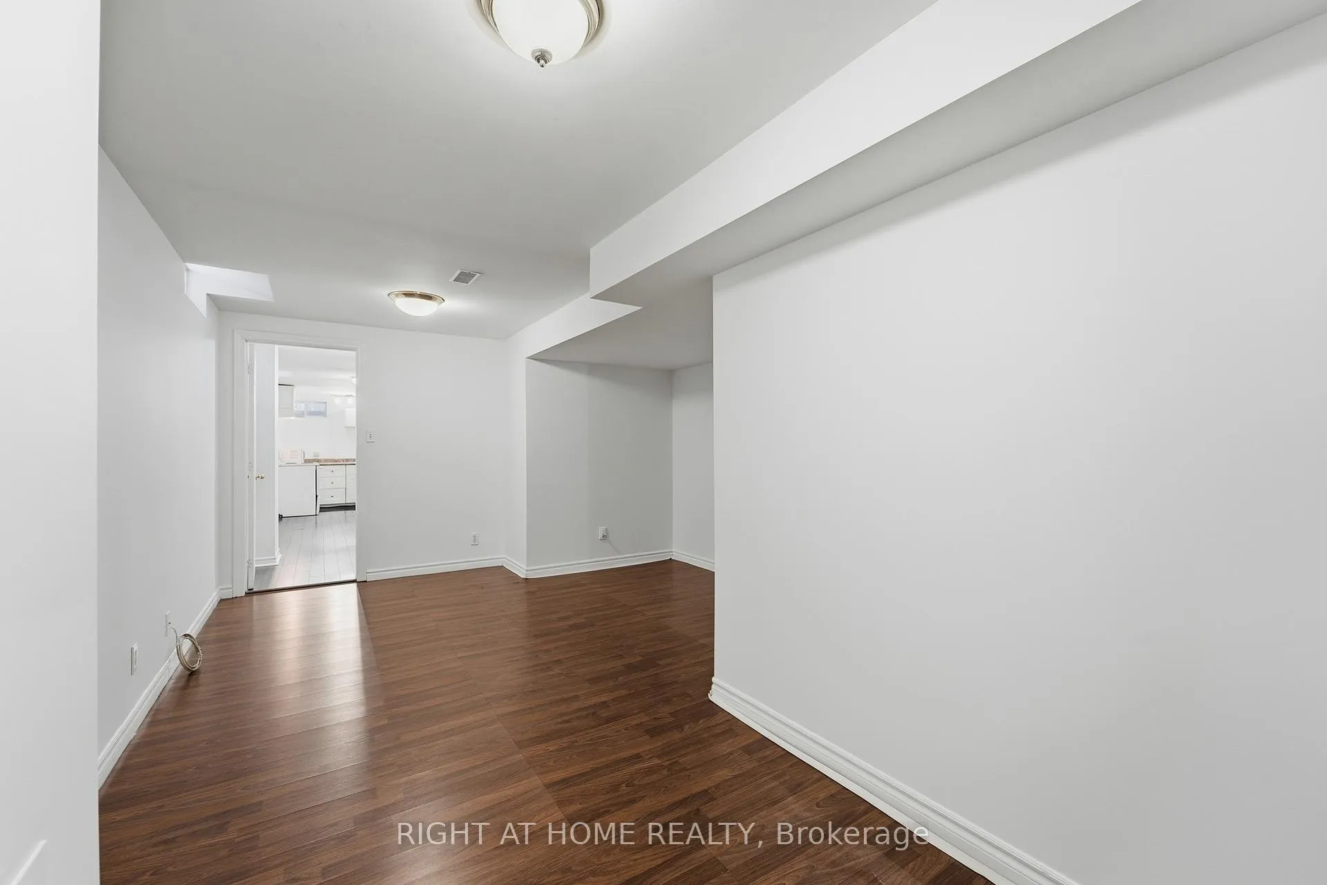 Photo 34 of 46 Fieldstone Drive, Vaughan, East Woodbridge — HOMEH