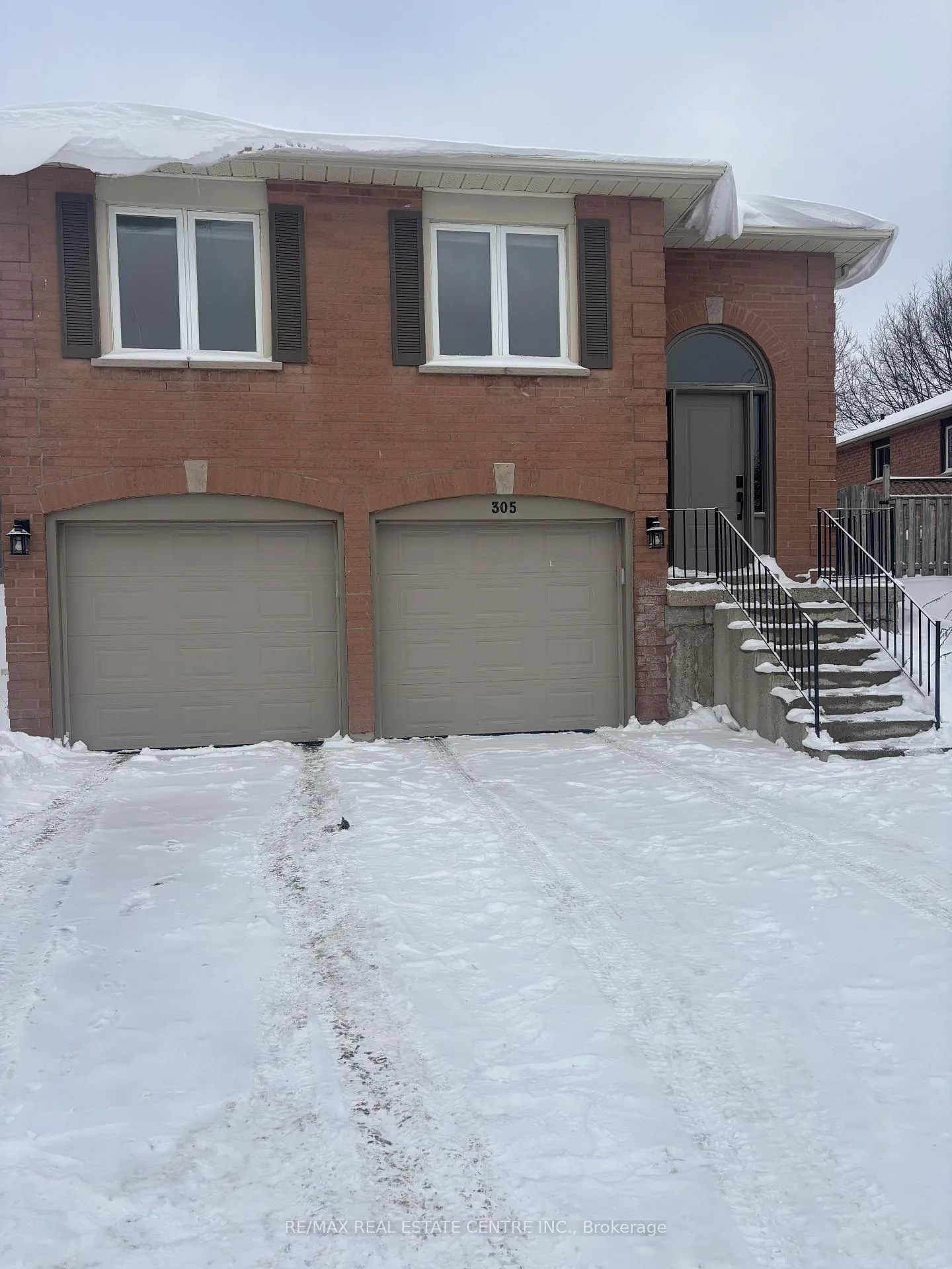 Front of Unit Lower, 305 Hansen Boulevard