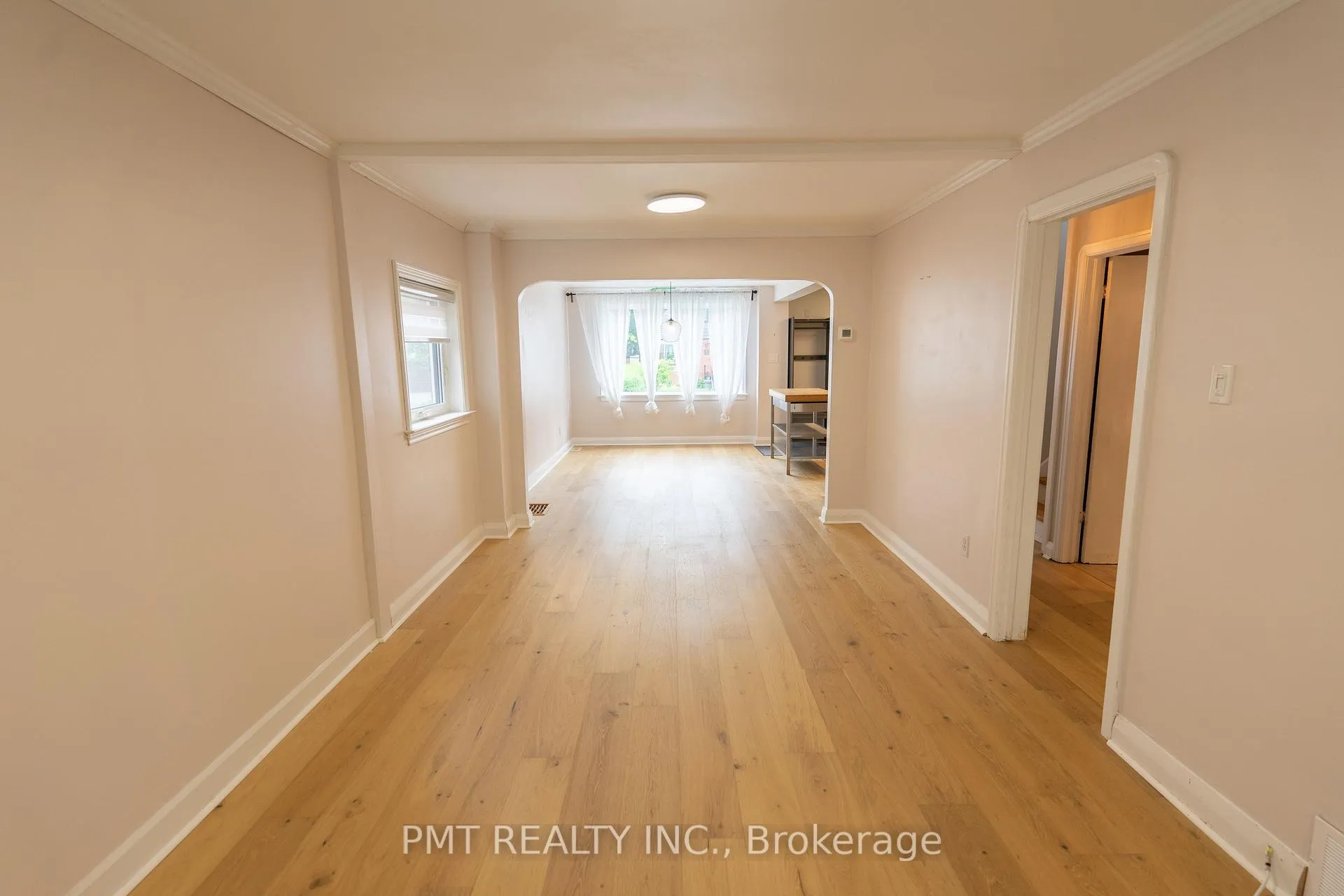 Photo 5 of 15 Dalecrest Drive, Toronto, O'Connor-Parkview — HOMEH