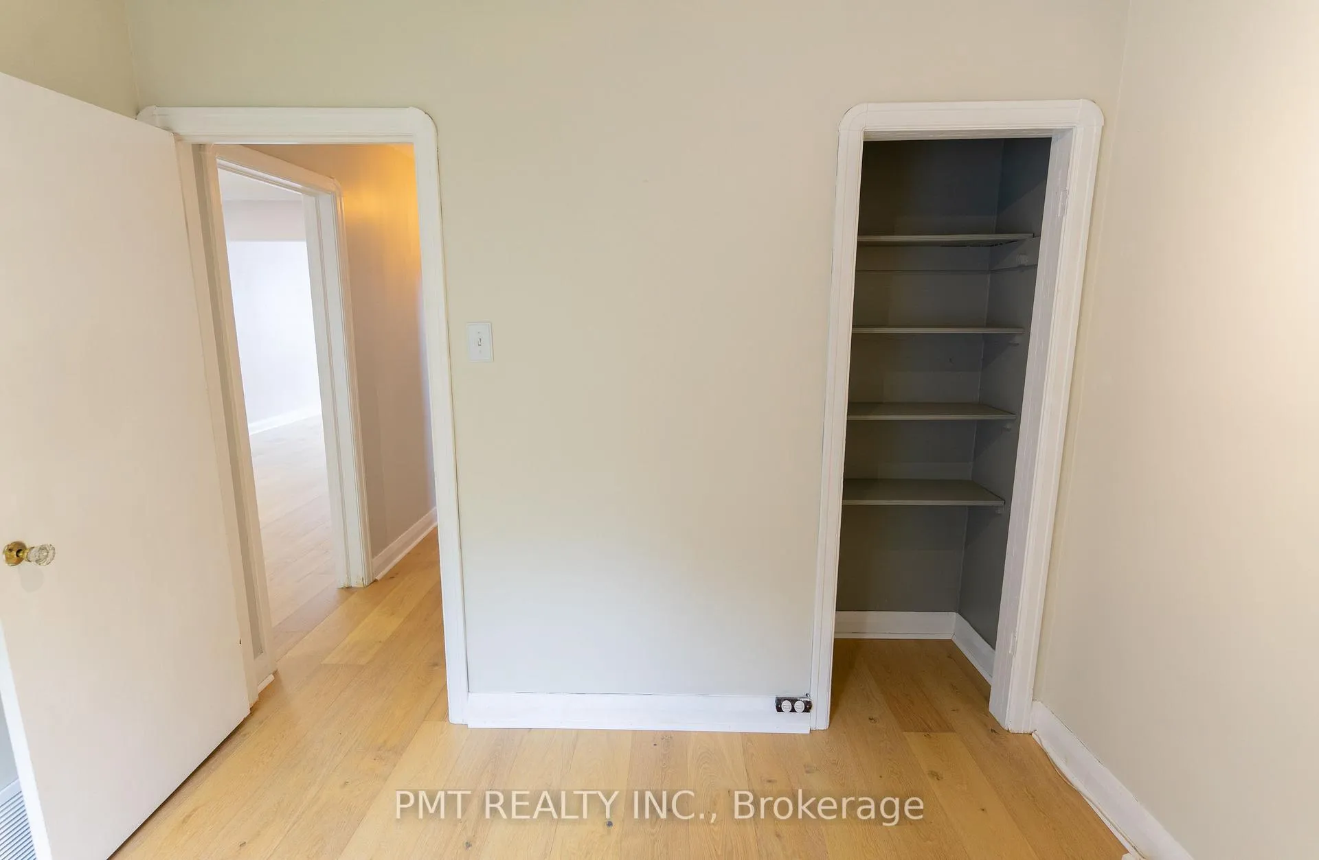 Photo 11 of 15 Dalecrest Drive, Toronto, O'Connor-Parkview — HOMEH