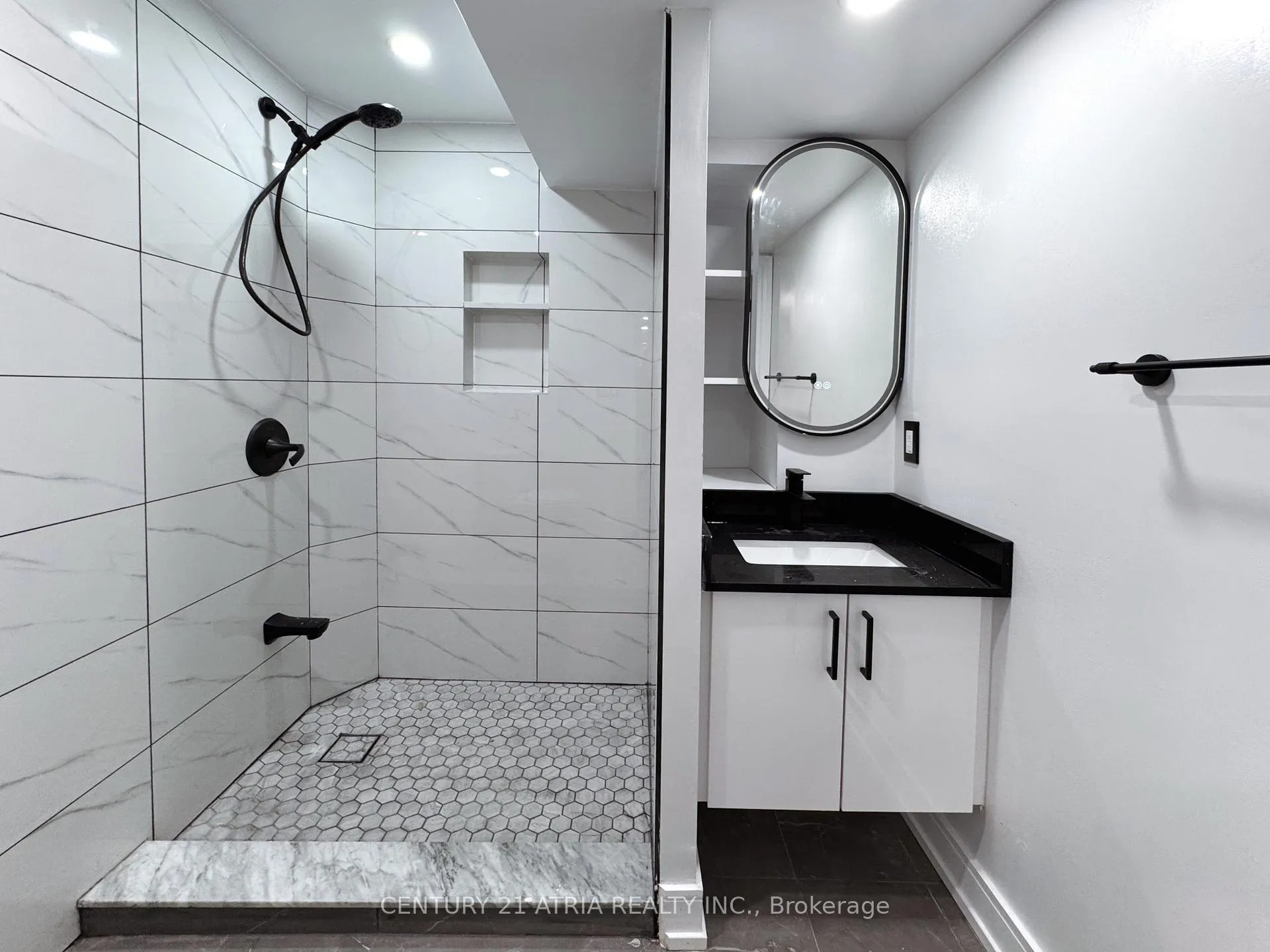 Photo 6 of Unit A, 580 Strouds Lane, Pickering, Amberlea — HOMEH