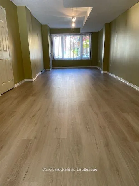 Photo 2 of 123 Galleria Parkway, Markham, Commerce Valley — HOMEH