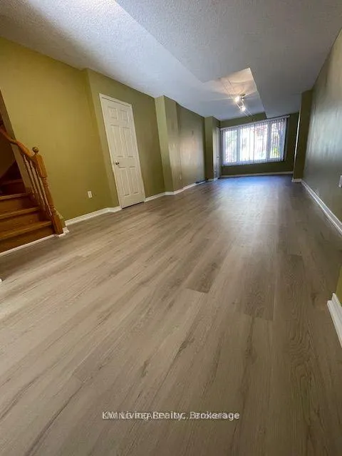 Photo 4 of 123 Galleria Parkway, Markham, Commerce Valley — HOMEH