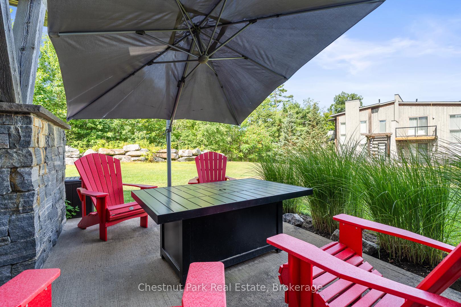 Photo 4 of 34 Carrick Trail, Gravenhurst, Muskoka (S) — HOMEH