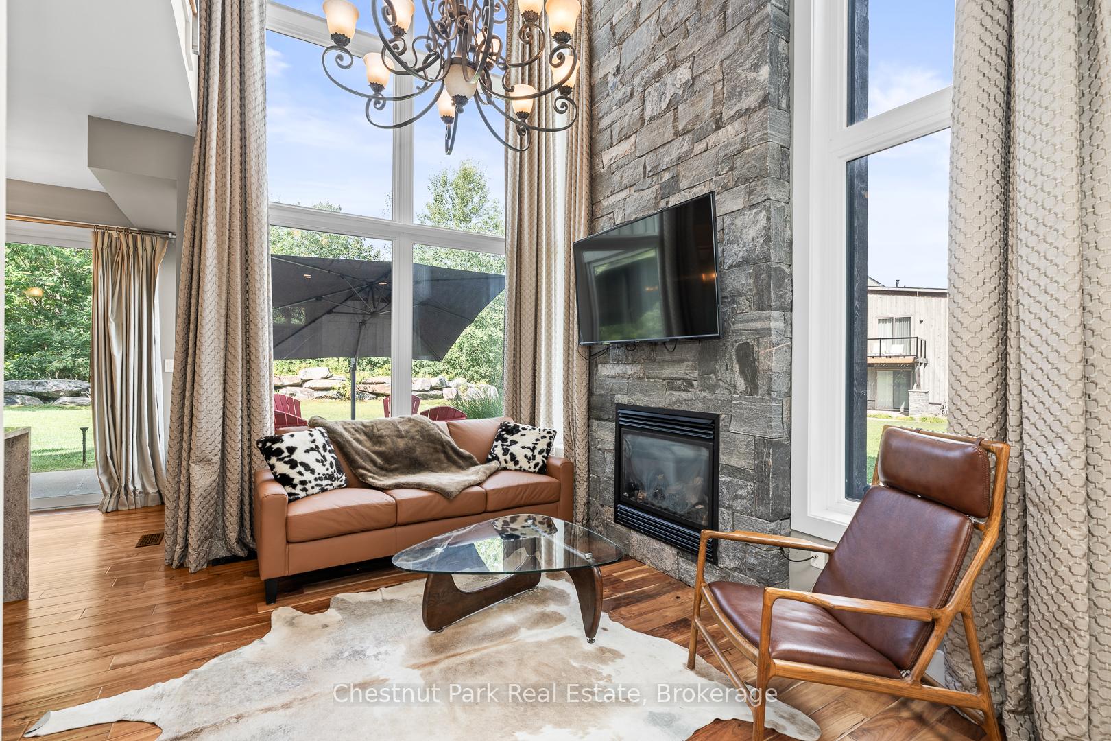 Photo 5 of 34 Carrick Trail, Gravenhurst, Muskoka (S) — HOMEH