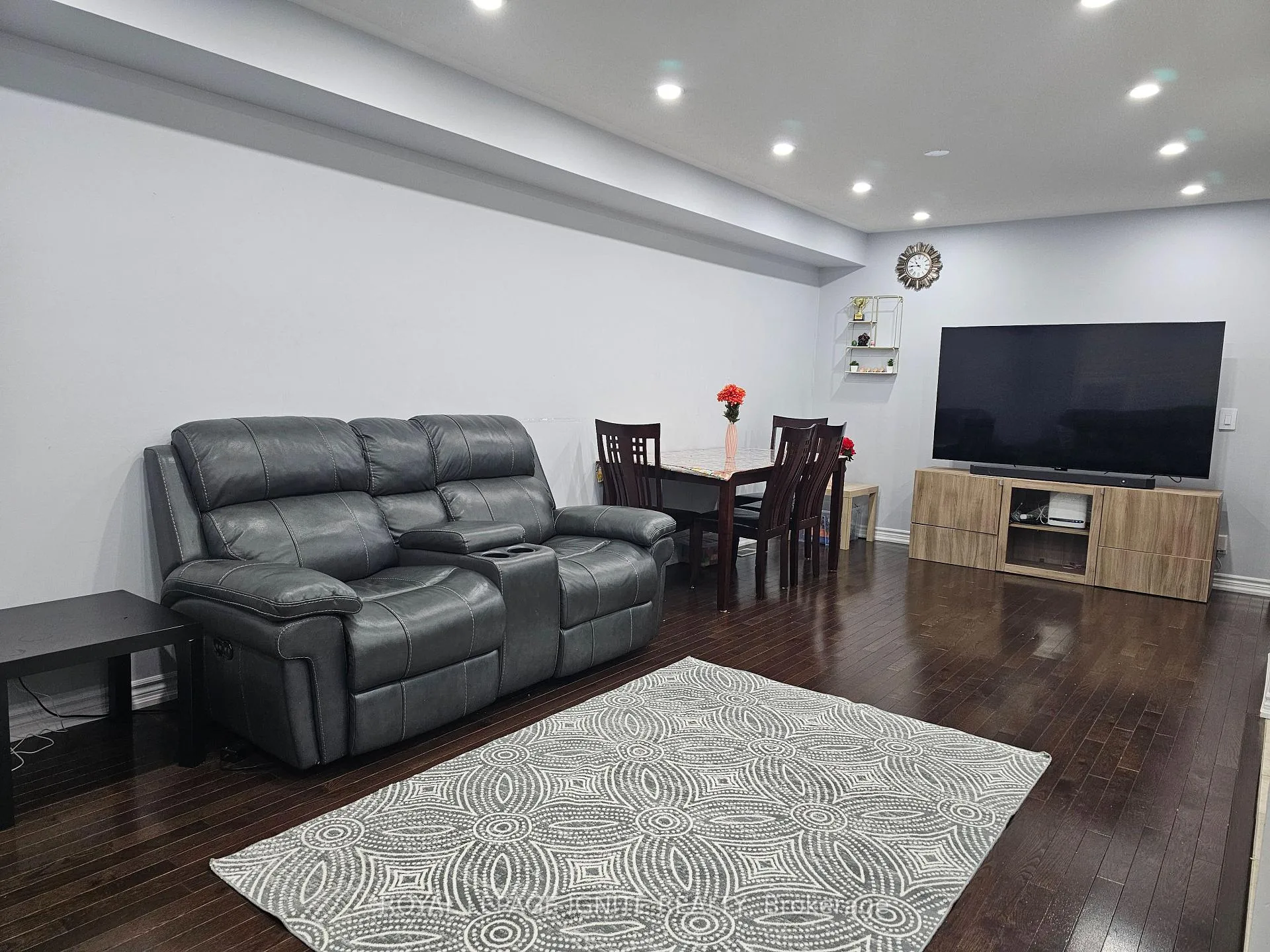 Photo 6 of 106 Nearco Gate N, Oshawa, Windfields — HOMEH