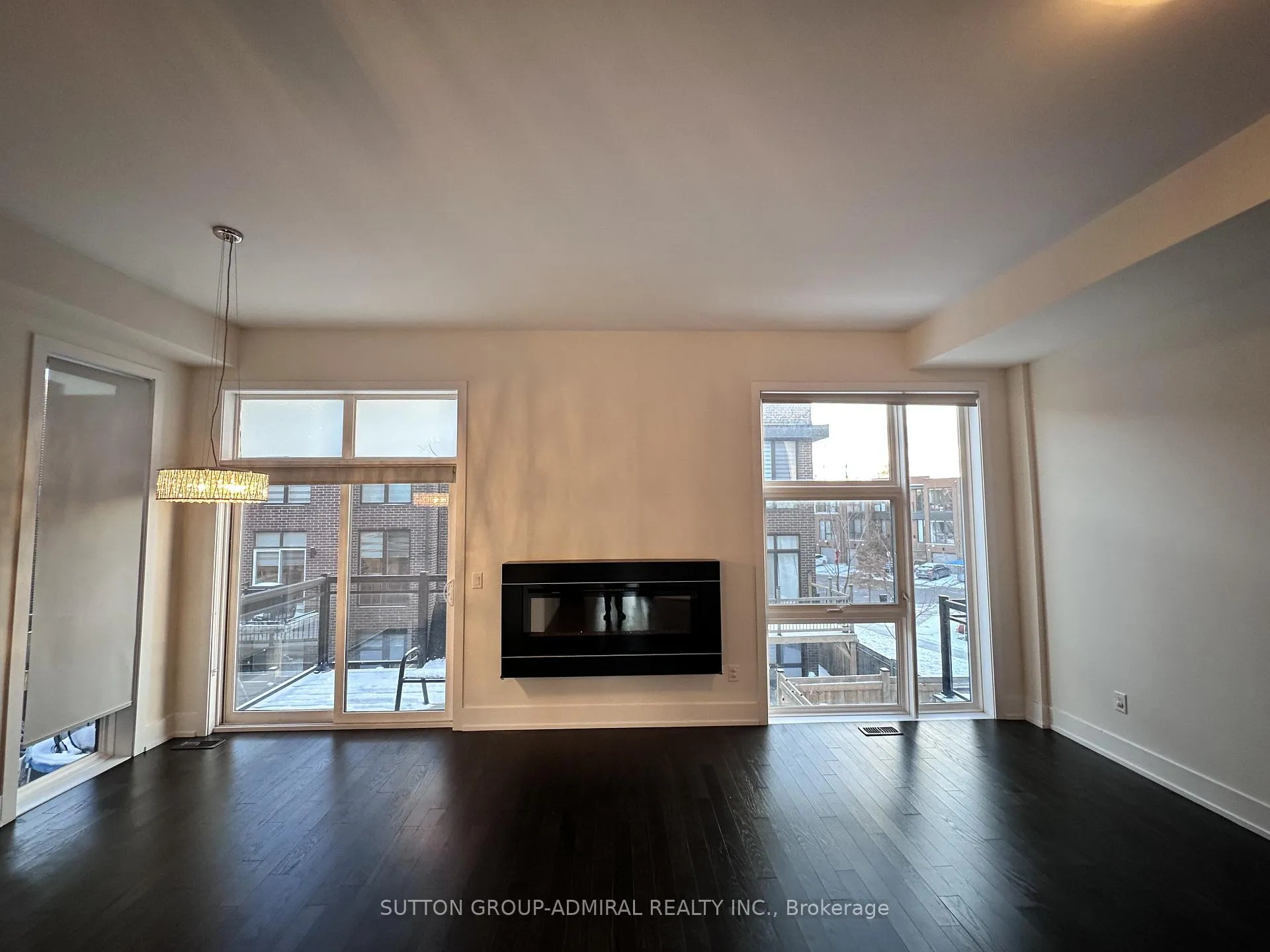 Photo 4 of 14 Allerton Road, Vaughan, Patterson — HOMEH