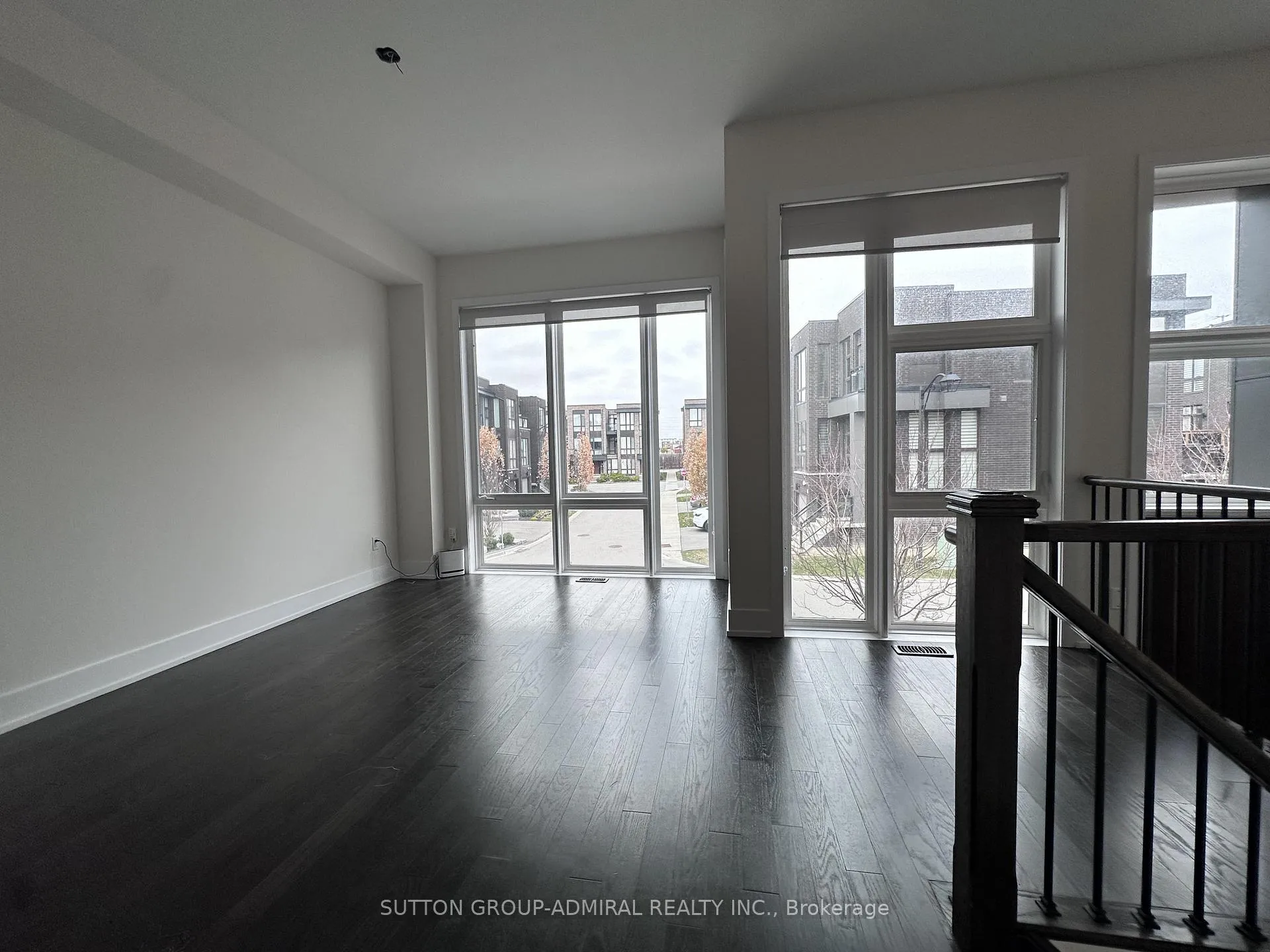 Photo 8 of 14 Allerton Road, Vaughan, Patterson — HOMEH