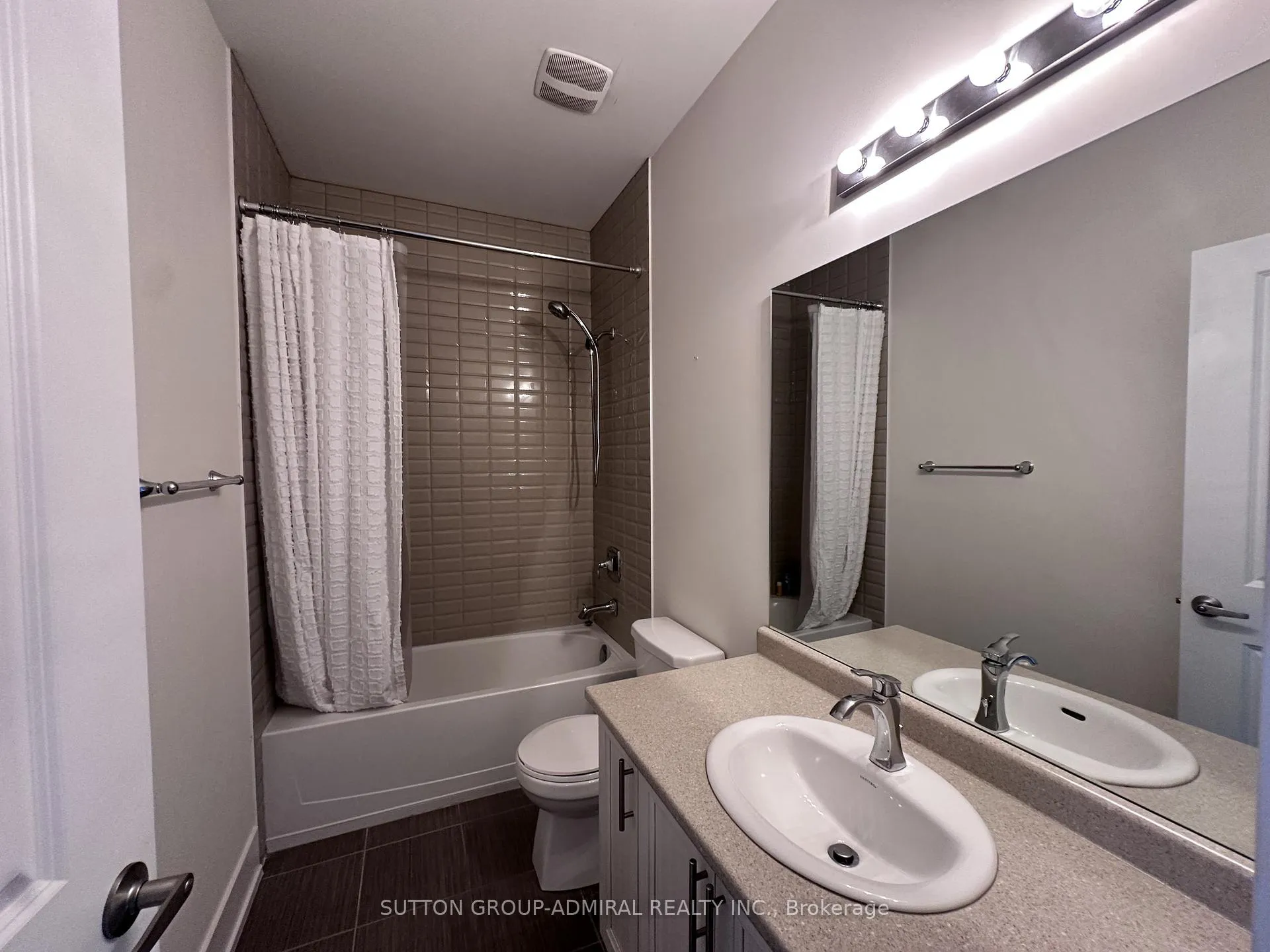 Photo 14 of 14 Allerton Road, Vaughan, Patterson — HOMEH