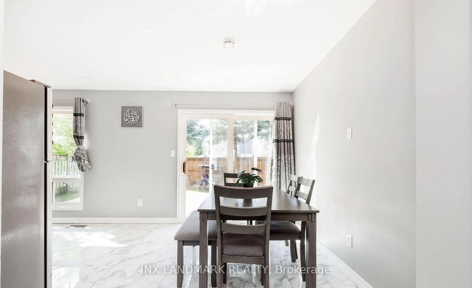 Photo 8 of 1875 Dalhousie Crescent, Oshawa, Samac — HOMEH