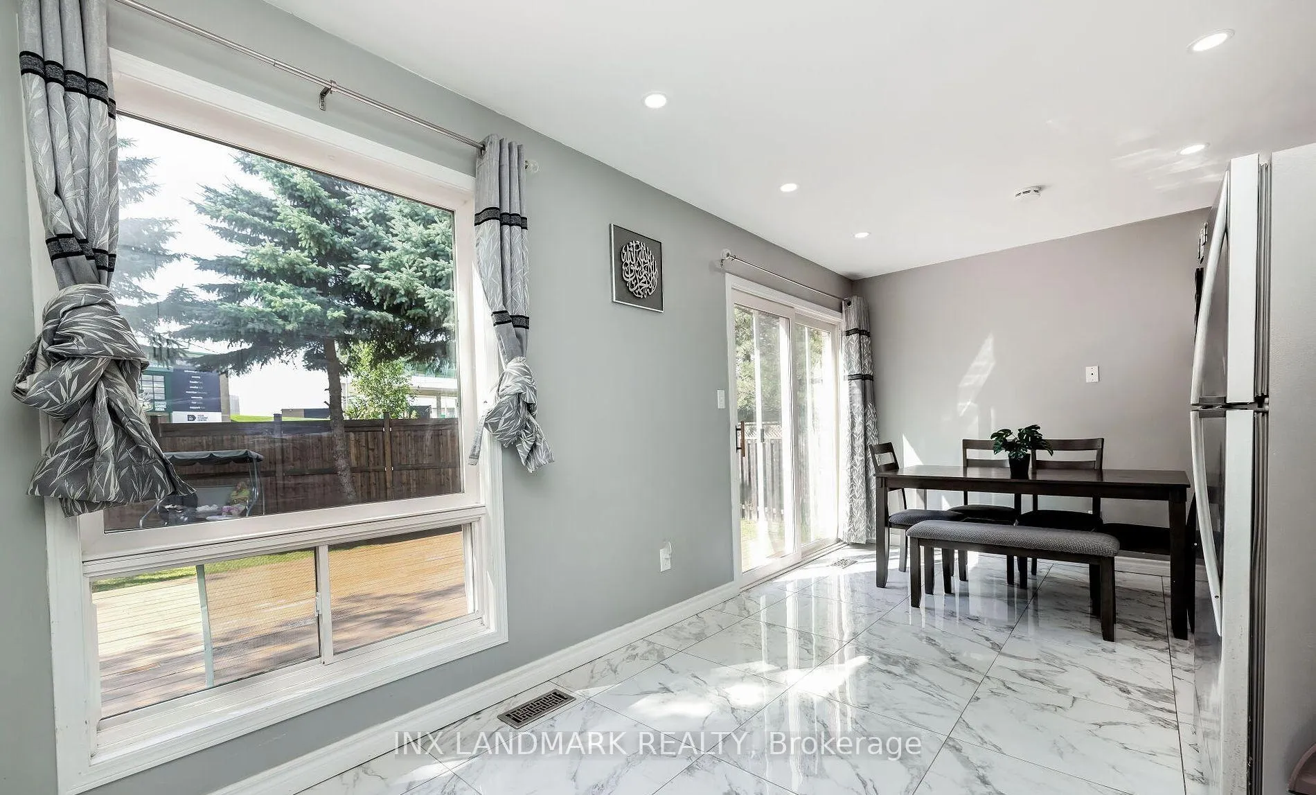 Photo 9 of 1875 Dalhousie Crescent, Oshawa, Samac — HOMEH