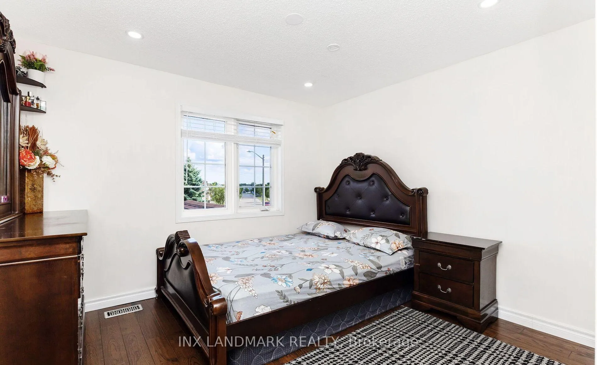 Photo 12 of 1875 Dalhousie Crescent, Oshawa, Samac — HOMEH